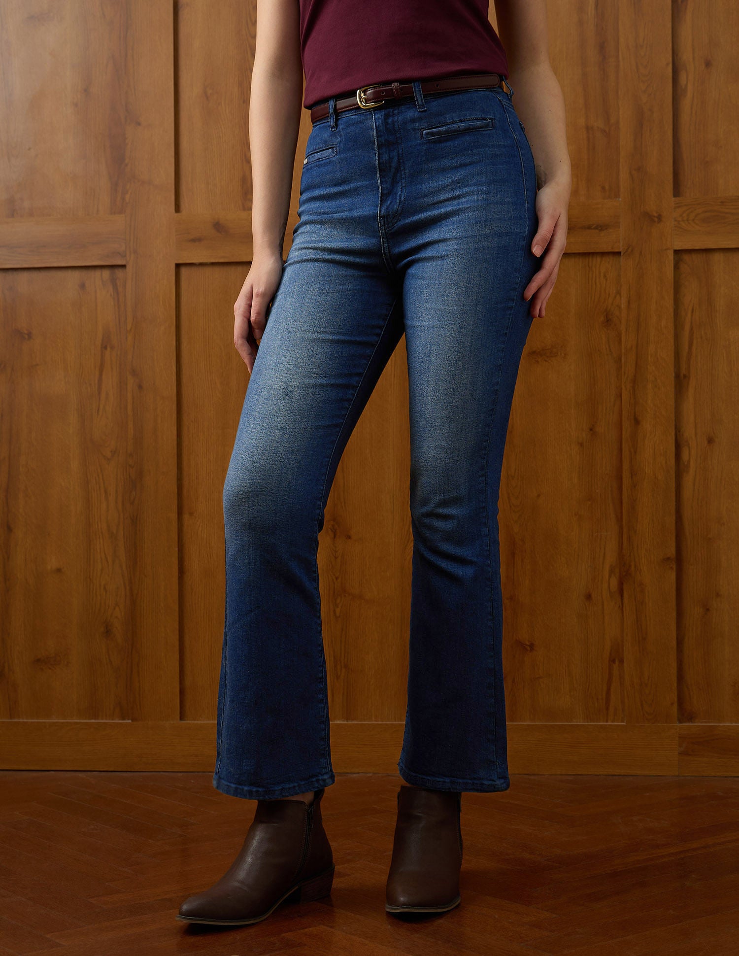 Ultra High-Rise Bootcut Fit Jeans