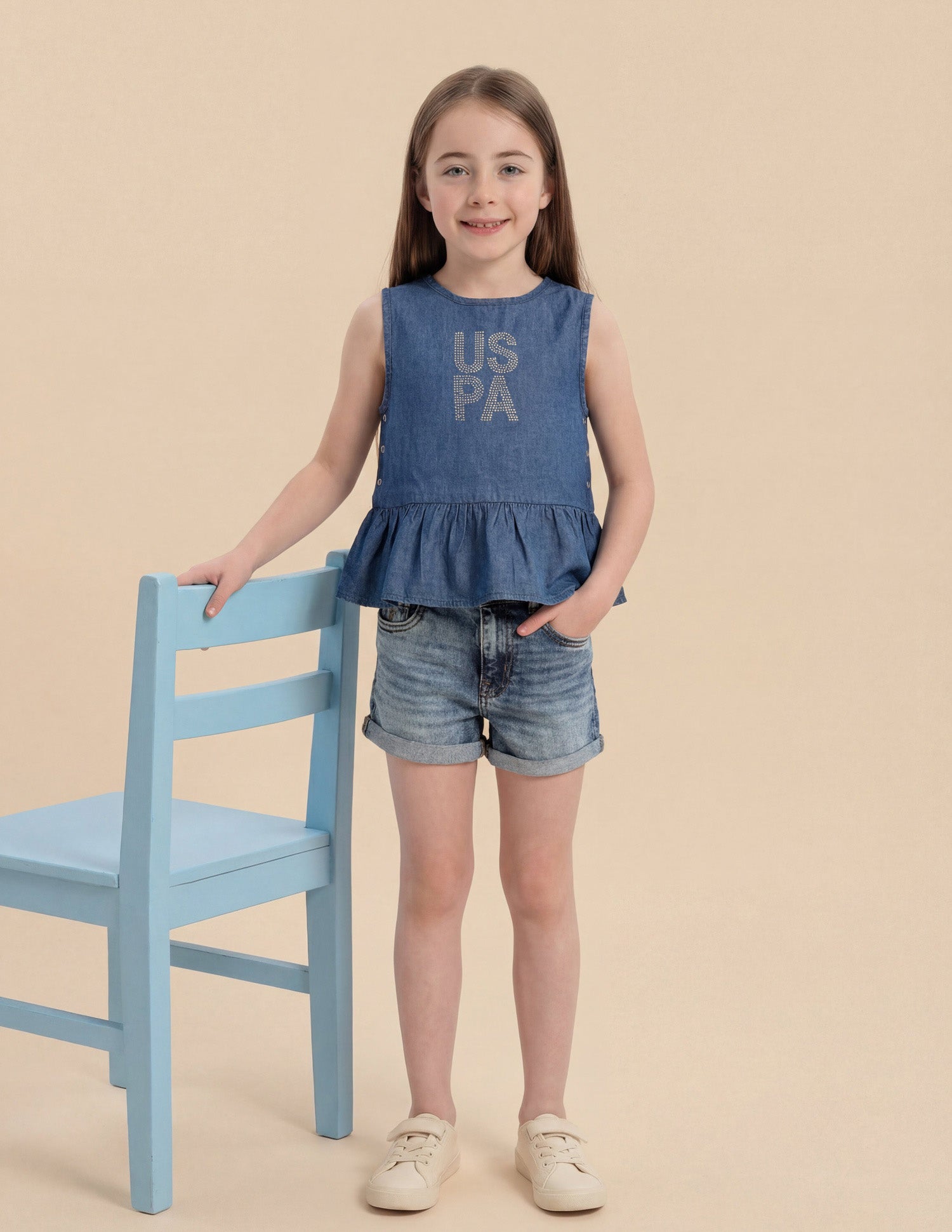 Girls Mid Rise Whiskered Denim Shorts