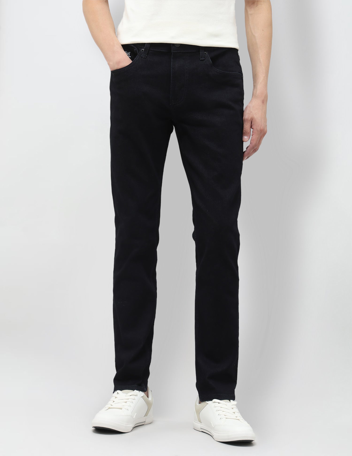 Brandon Slim Tapered Fit Blue Jeans