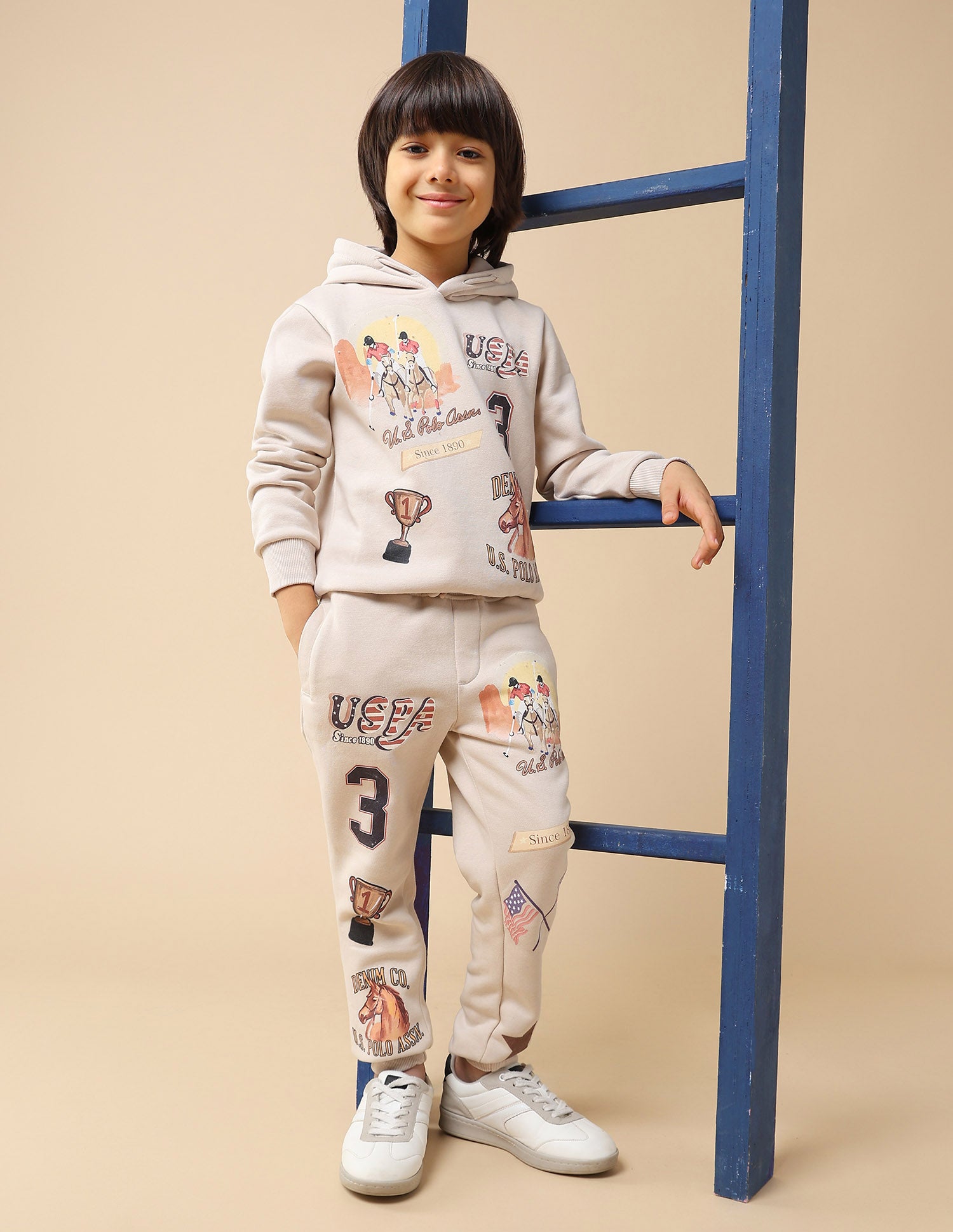 Boys Graphic Brand Printed Regular Fit Joggers