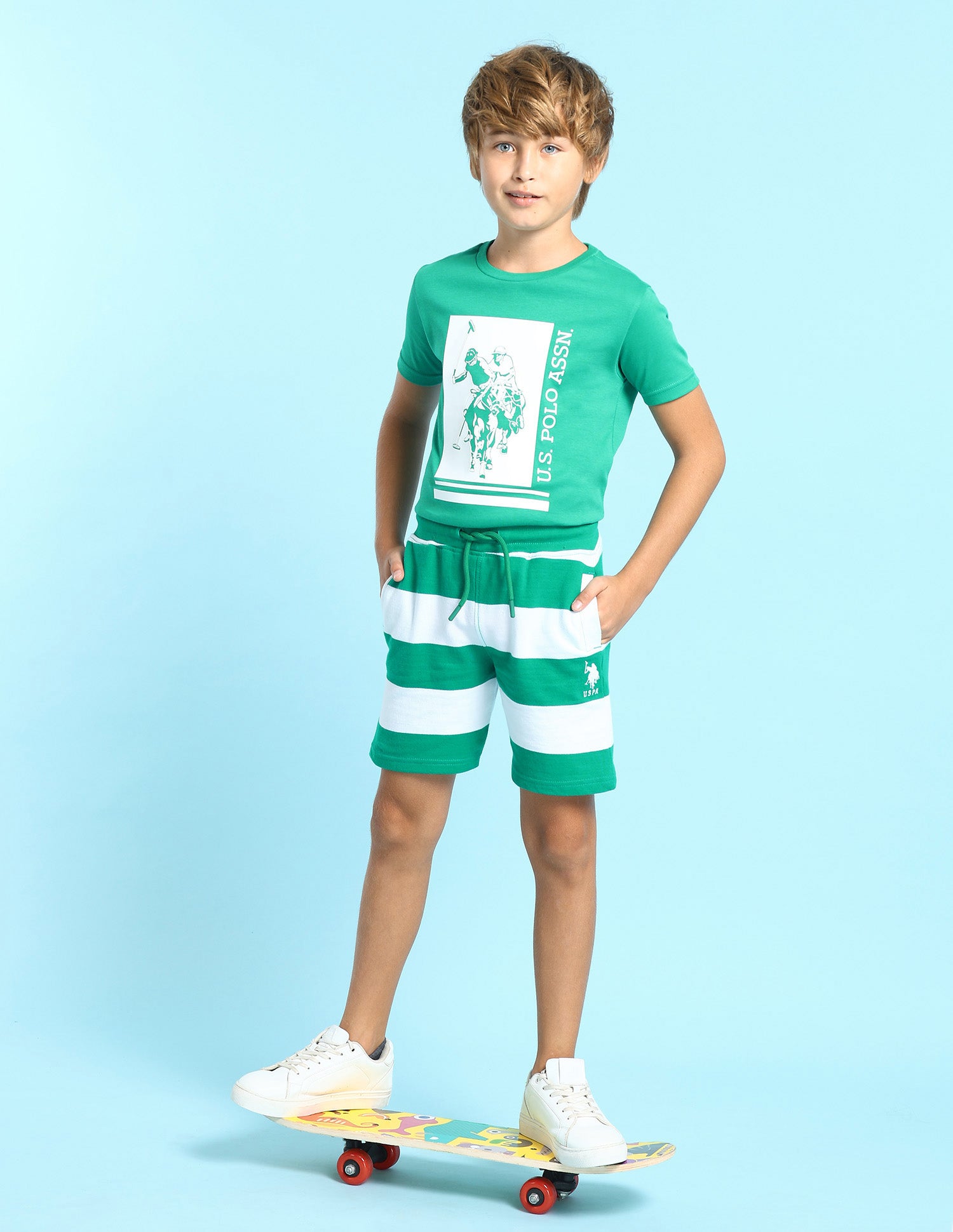 Boys Horizontal Striped Regular Fit Shorts