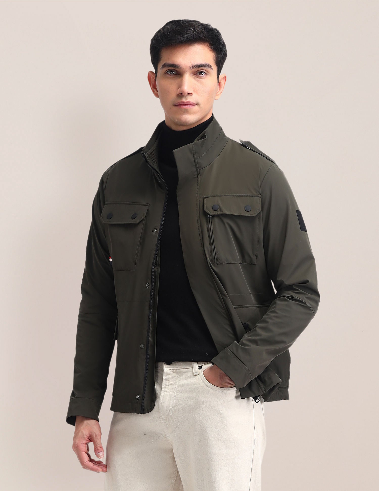 Regular Fit Solid Casual Jacket