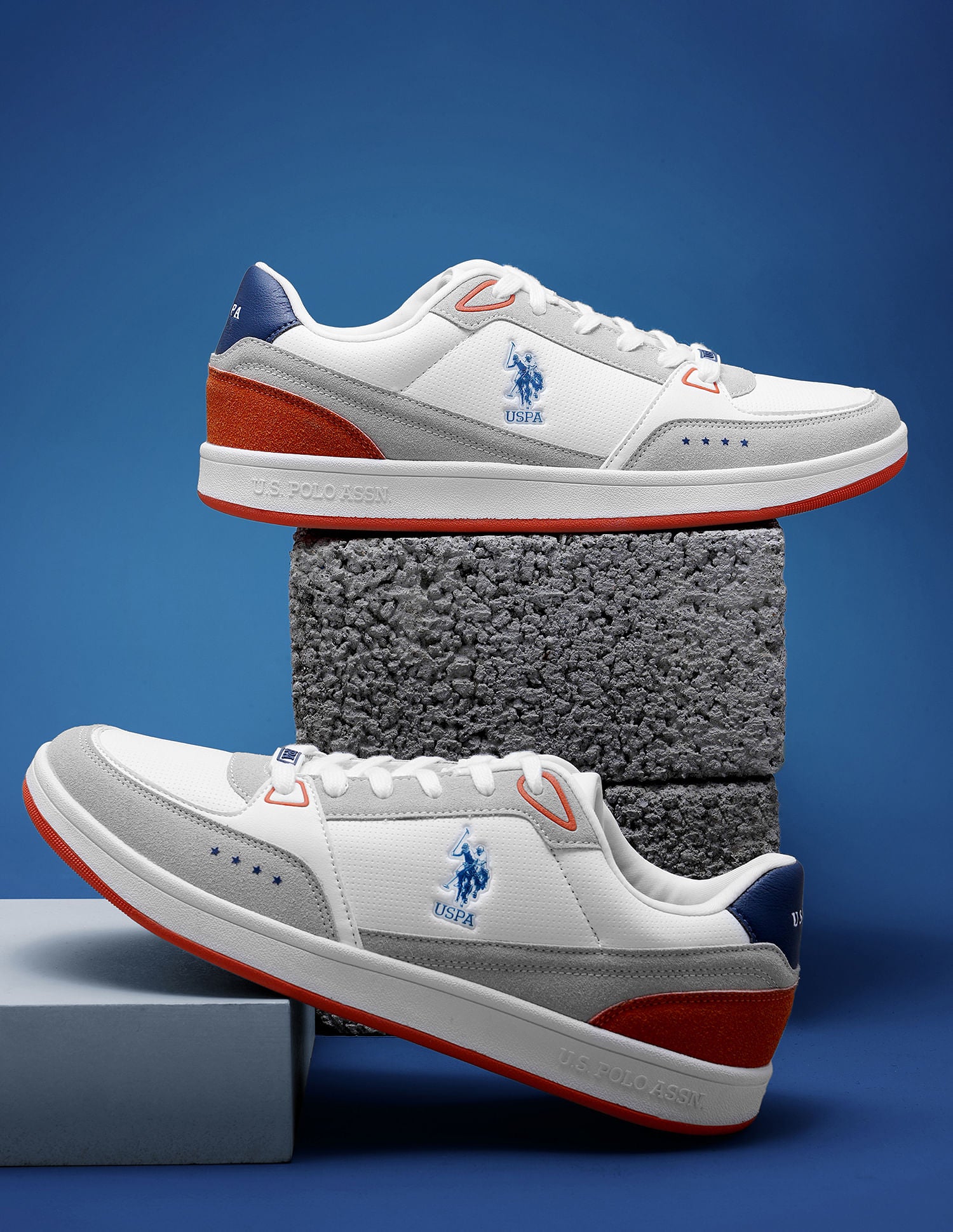 Men Landwin Orange Retro Court Sneakers