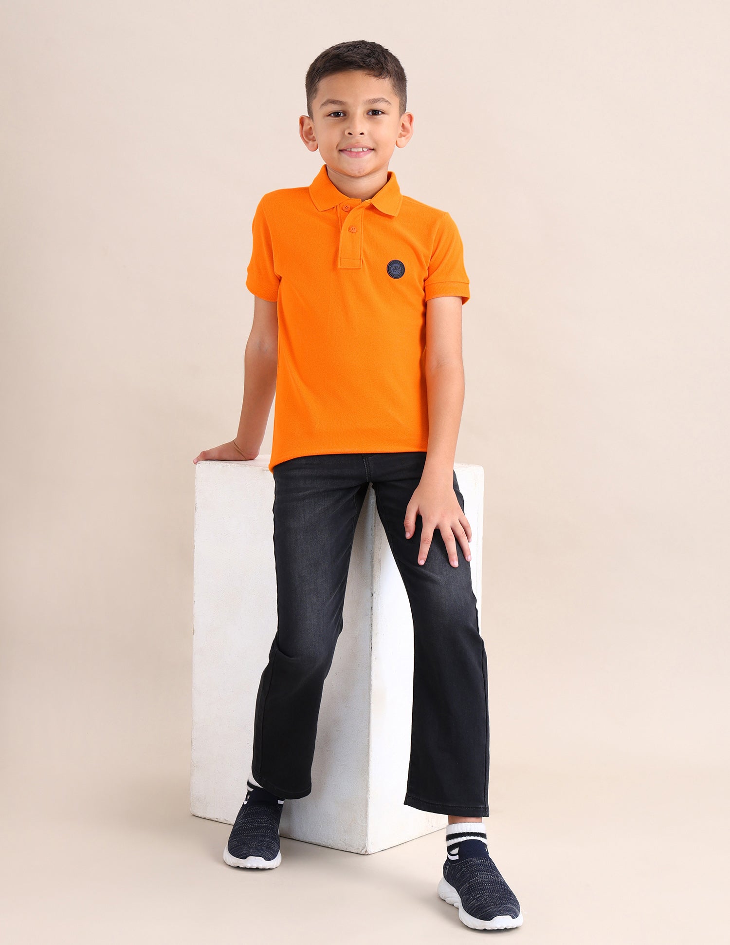 Boys Solid Regular Fit T-Shirt
