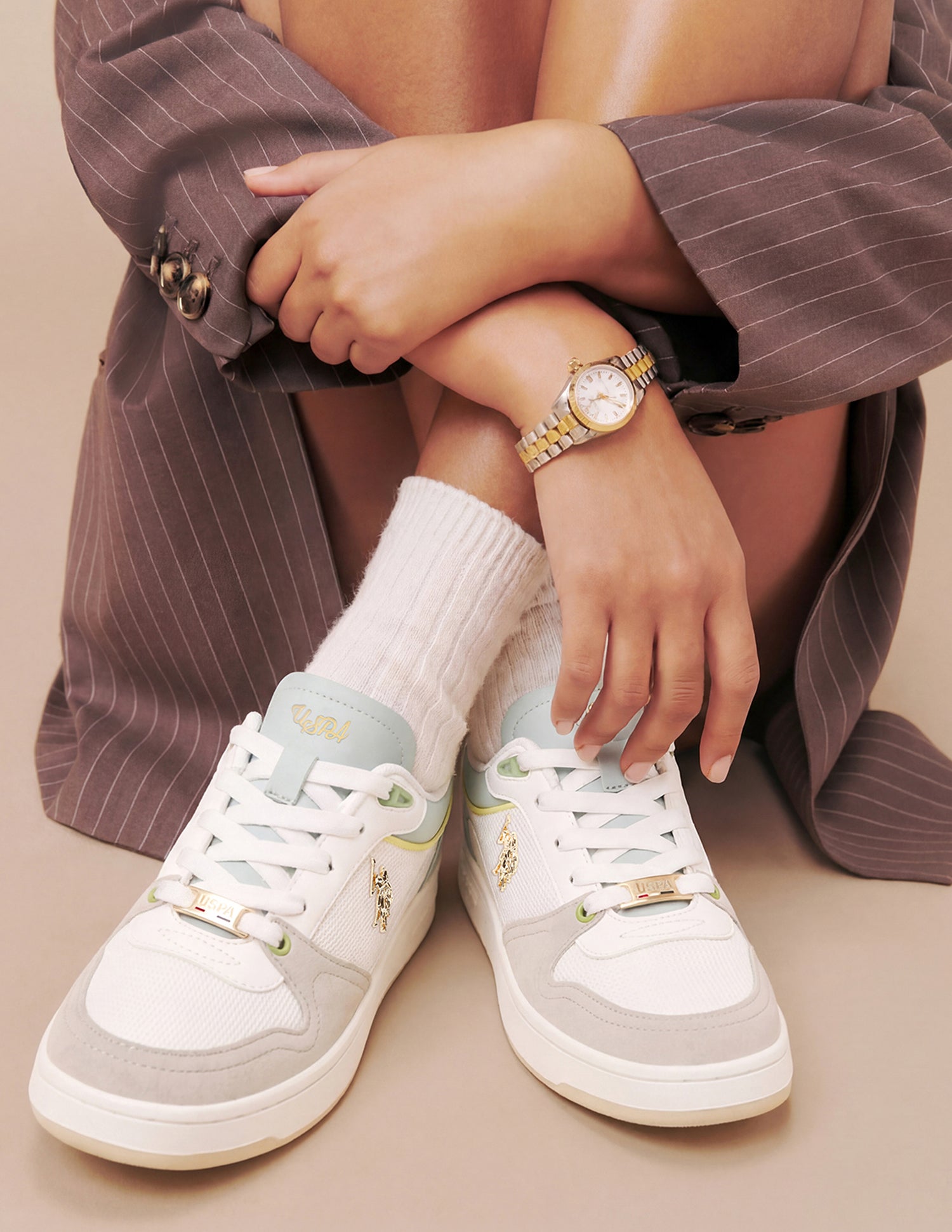 Women Della Round Toe Lace Ups Sneakers