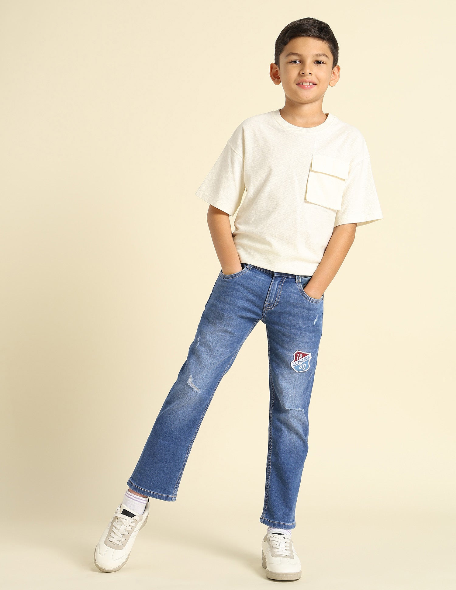 Boys Relaxed Fit Lightly Distressed Jeans