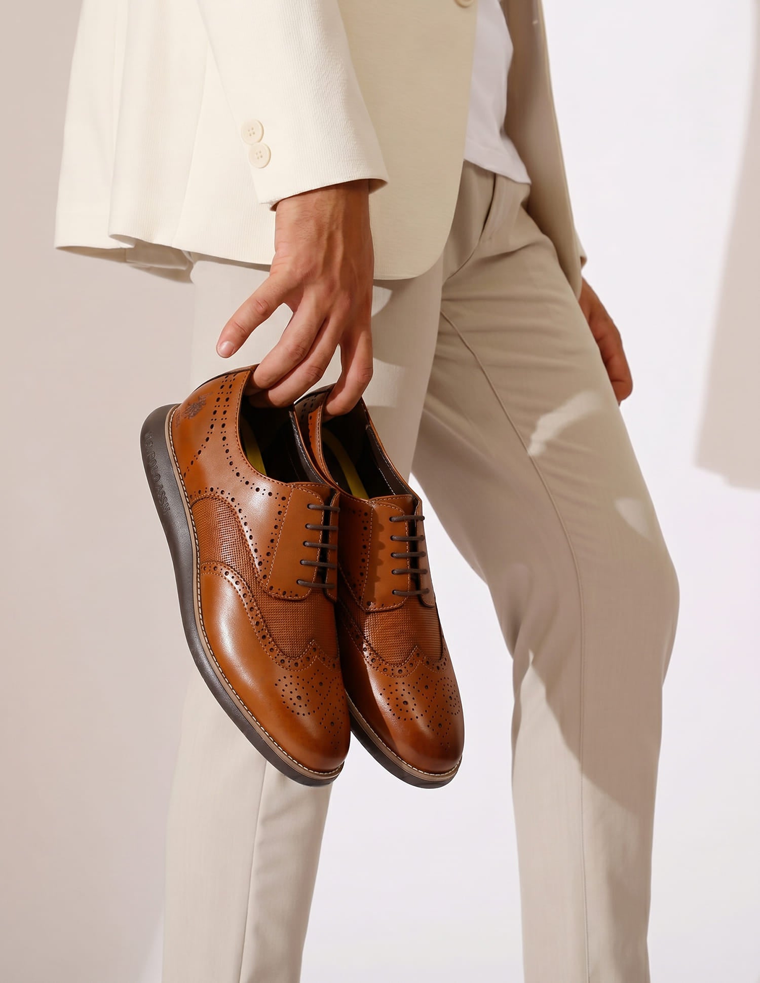 Round Toe Wingtip Marco 2.0 Brogues Tan - U.S. Polo Assn. India | Large