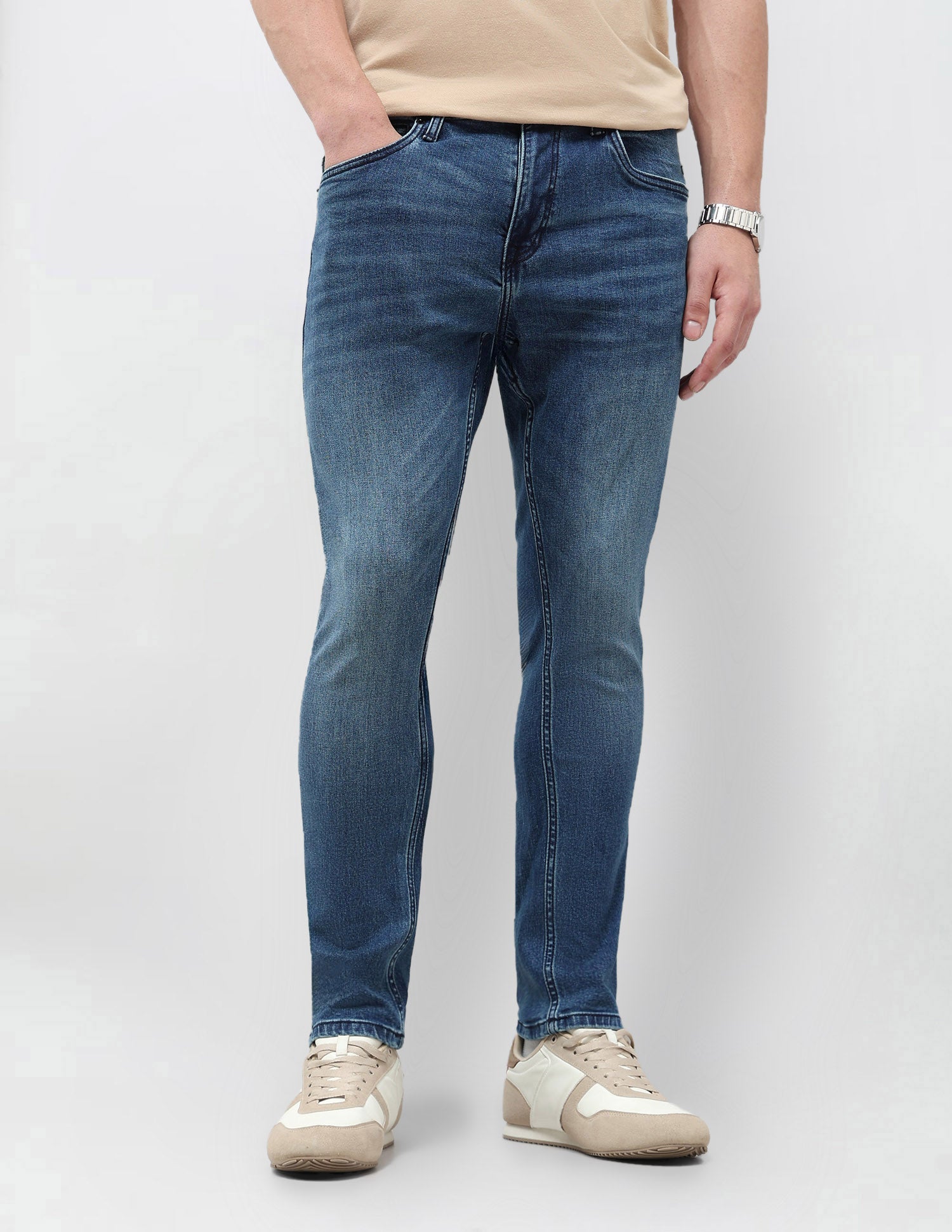 Henry Tapered Fit Blue Jeans