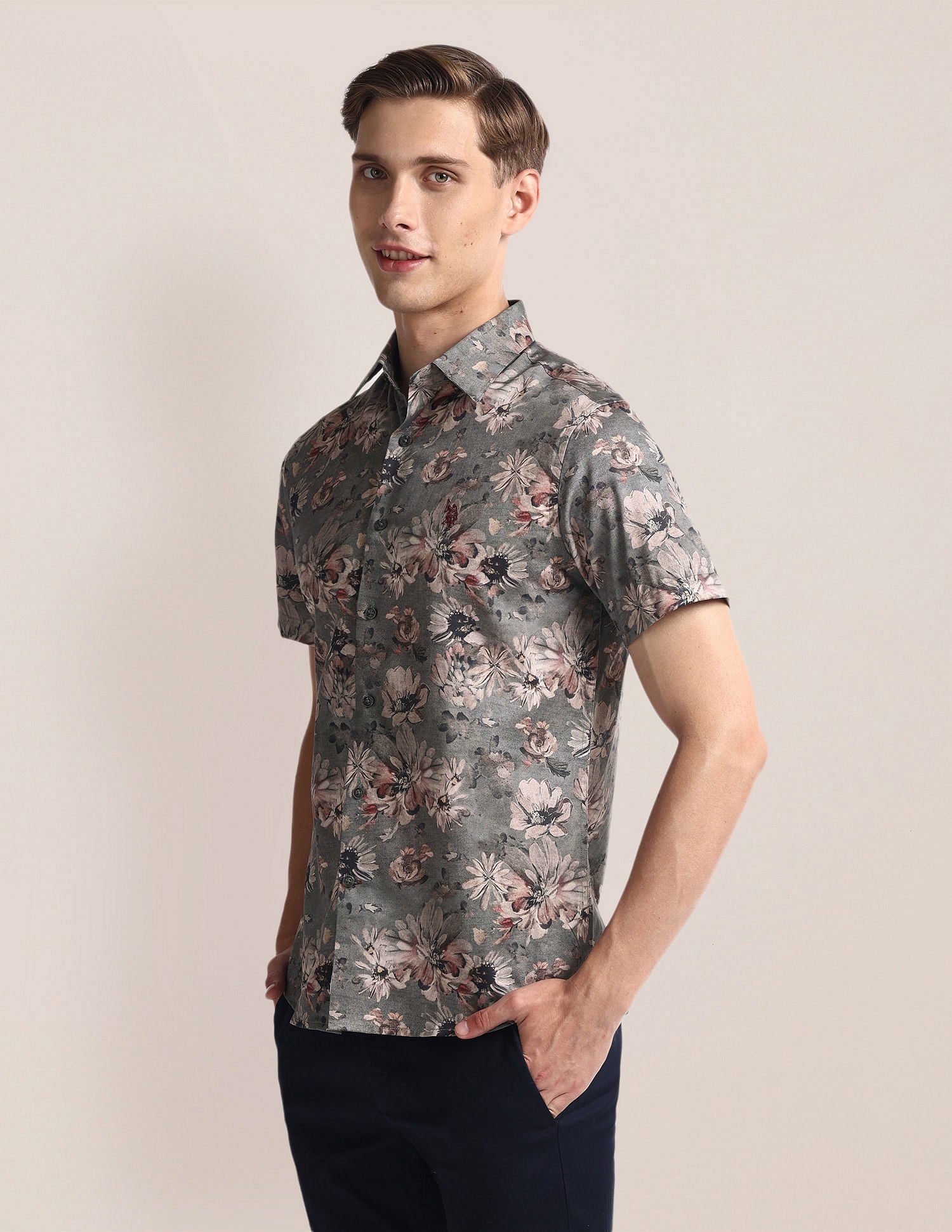 Floral Print Tailored Fit Shirt