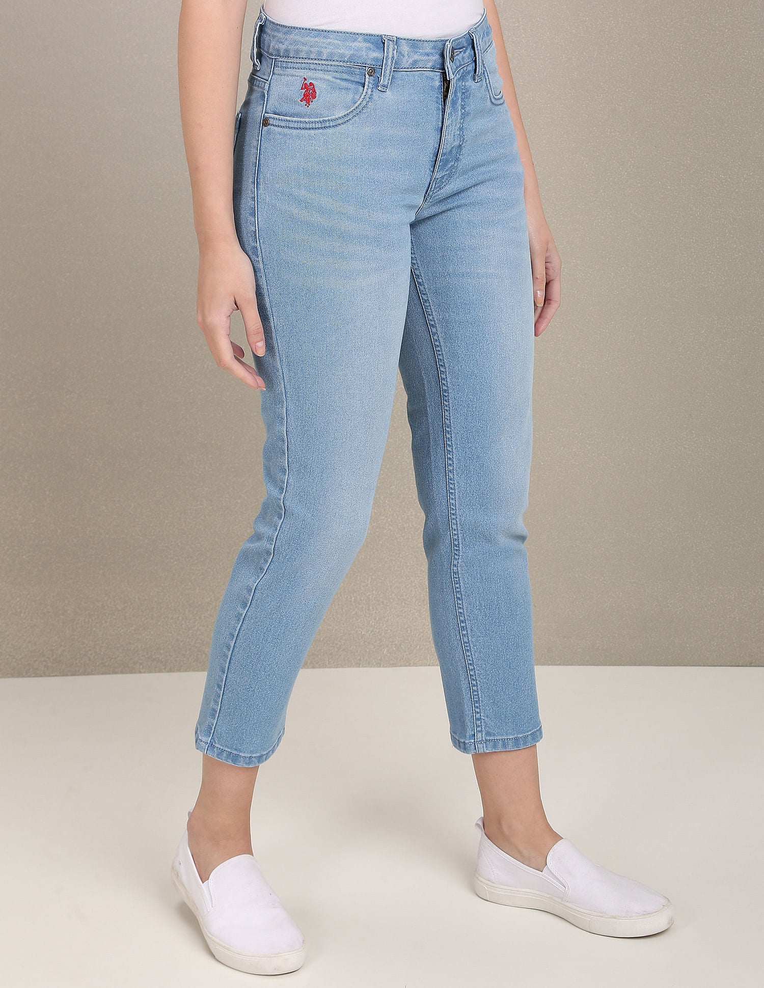 Mid Rise Slim Straight Fit Jeans