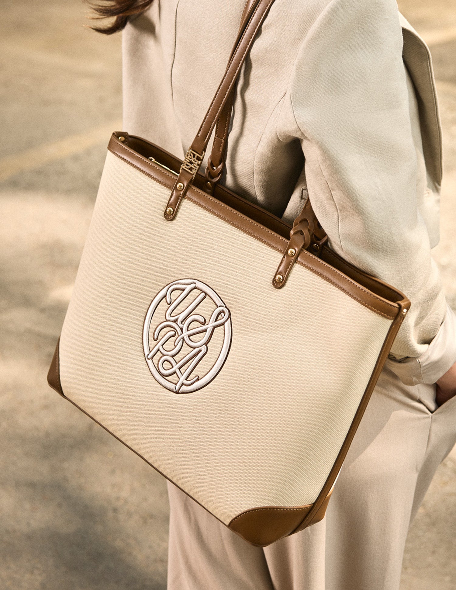 Ava Monogram Tote Bag Off White - U.S. Polo Assn. India | Large