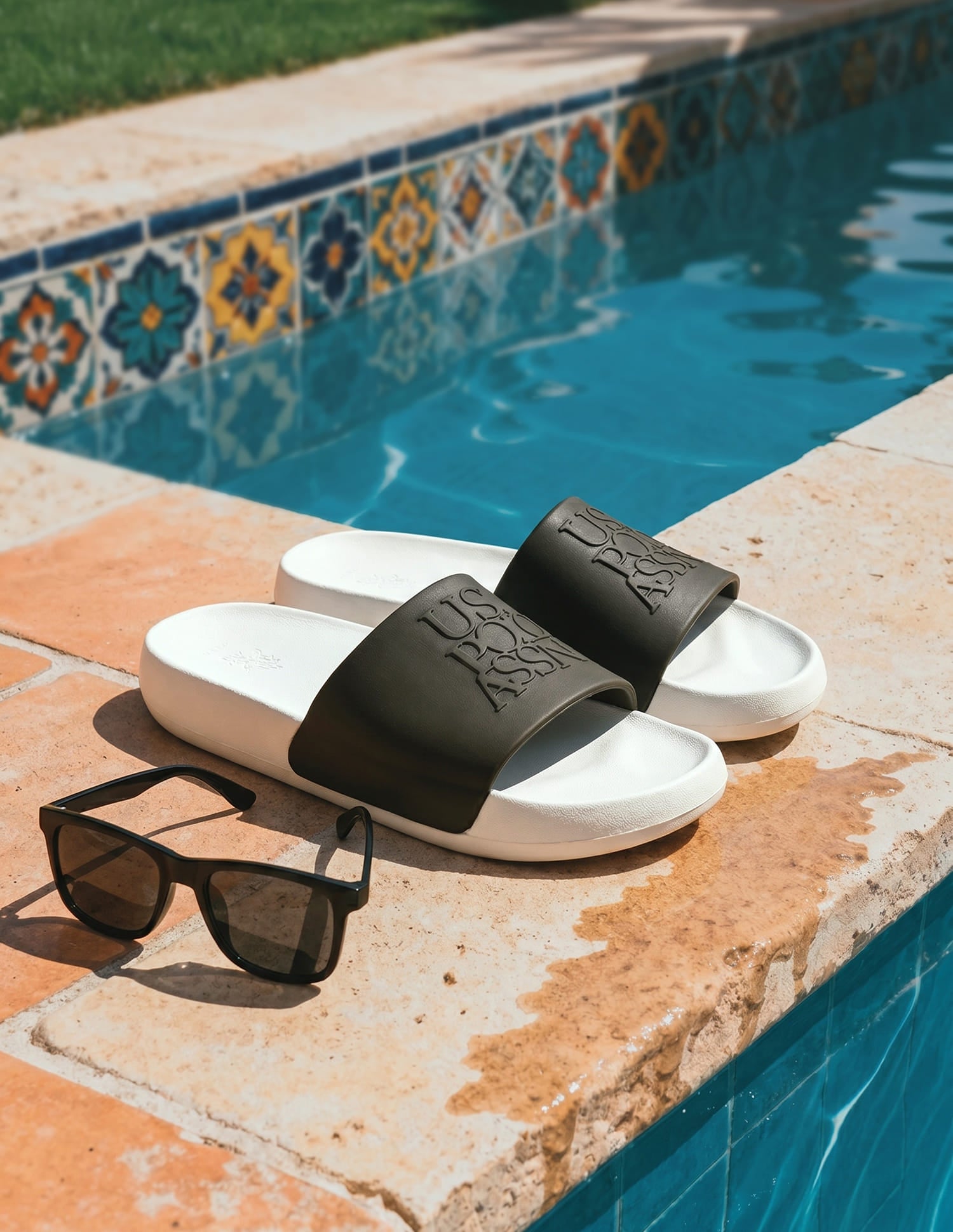 Brand Embossed Luna Sliders Off White - U.S. Polo Assn. India | Large