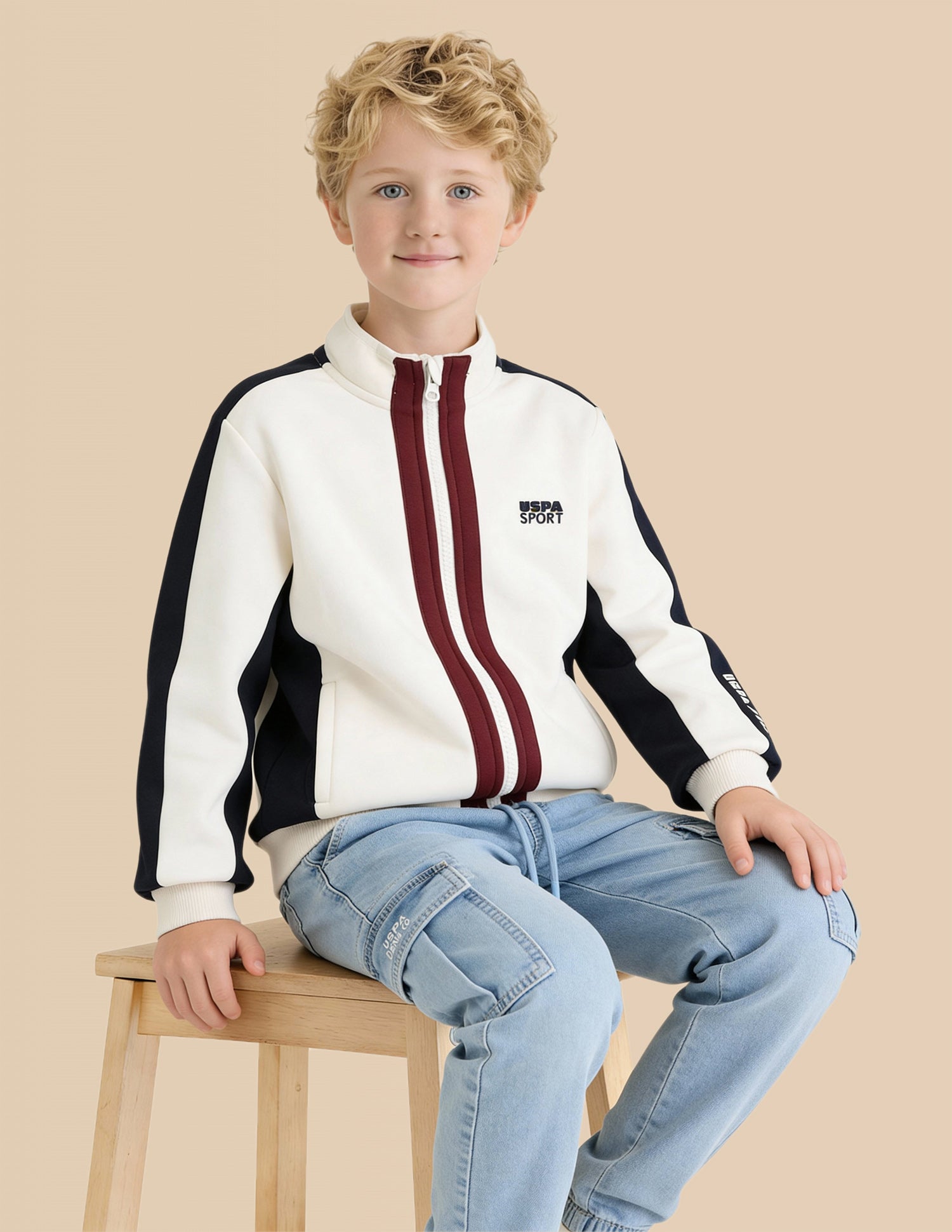 Boys Colour Blocked Regular Fit Sweatshirt