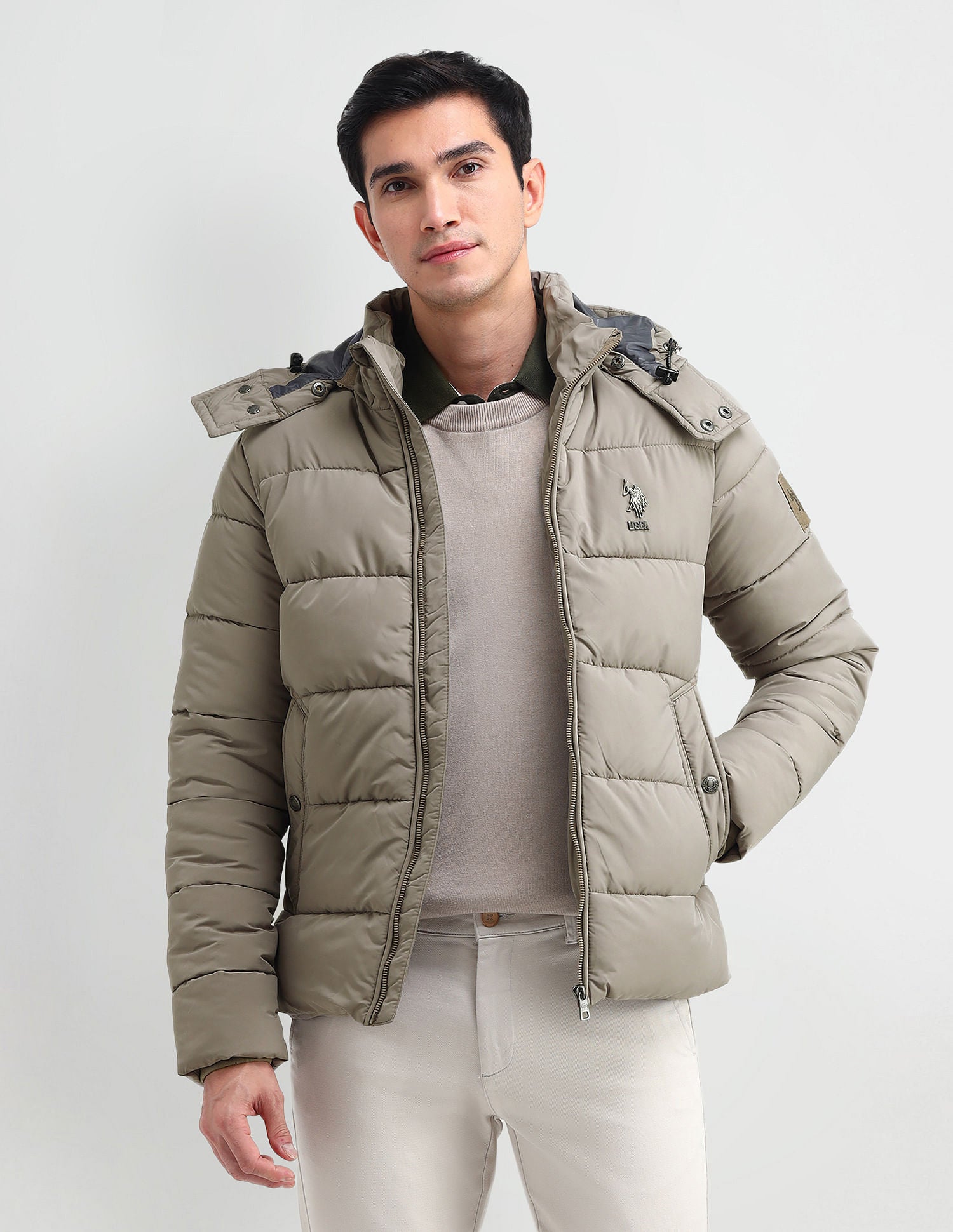 Regular Fit Solid Puffer Jackets