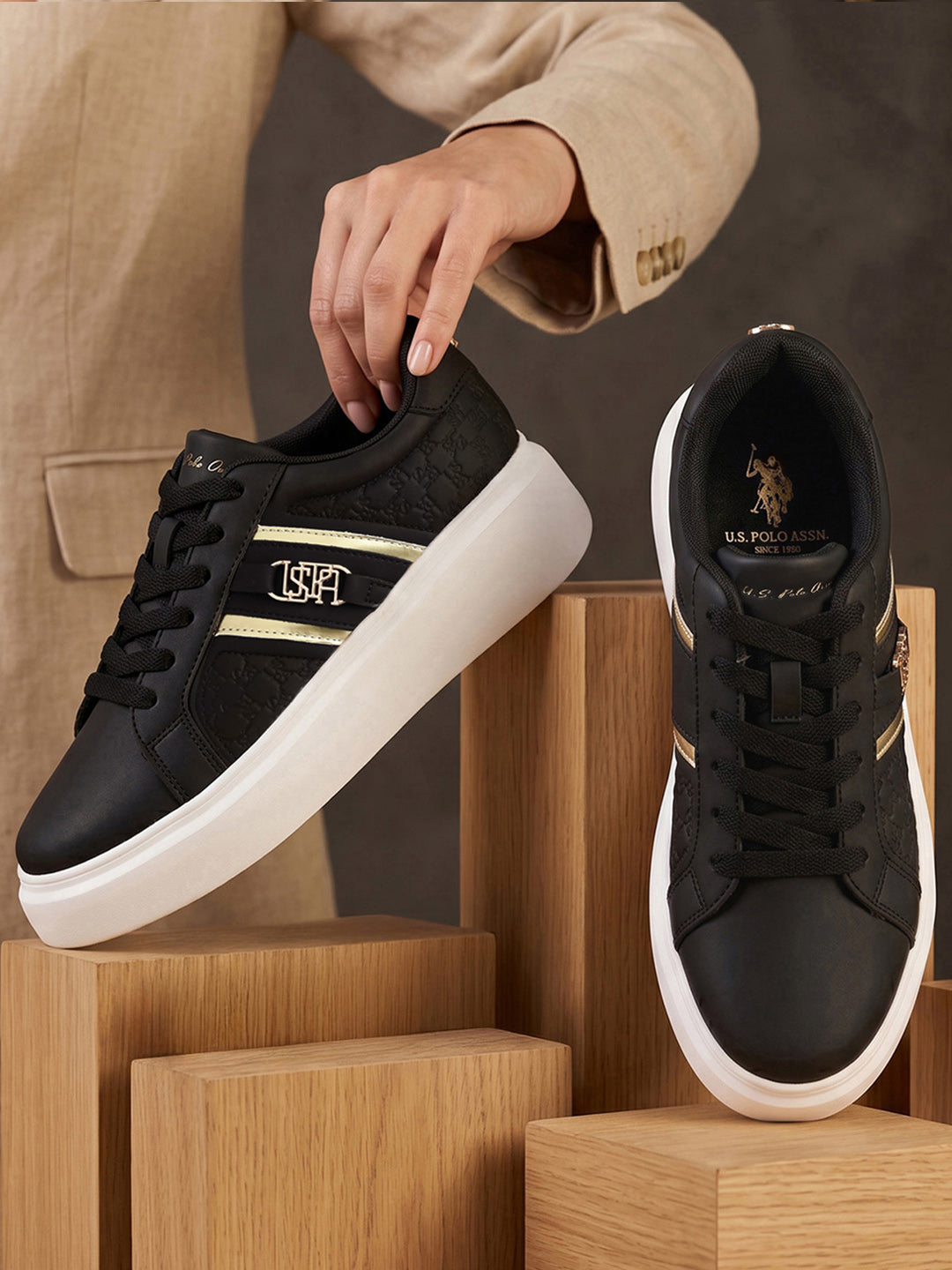 Elowen Black Light Weight Sneaker Shoes