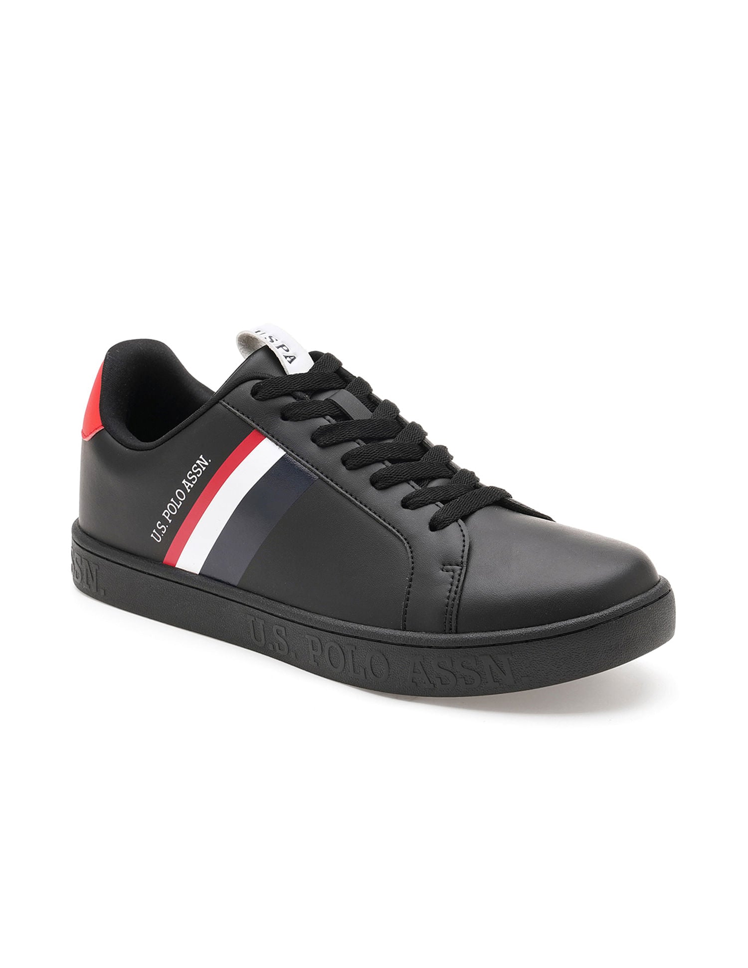 Men Ferro Solid Sneakers