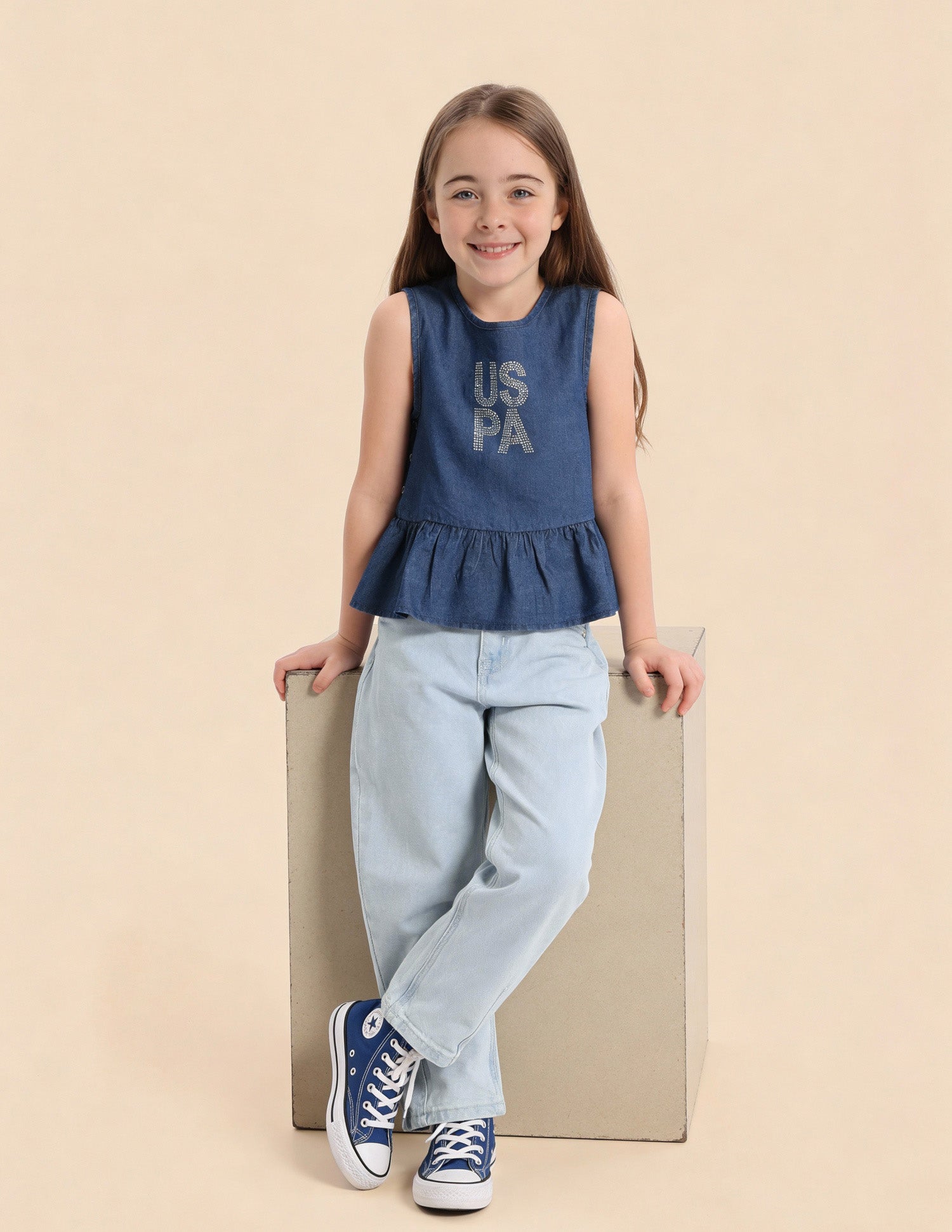 Girls Mid Rise Barrel Fit Jeans