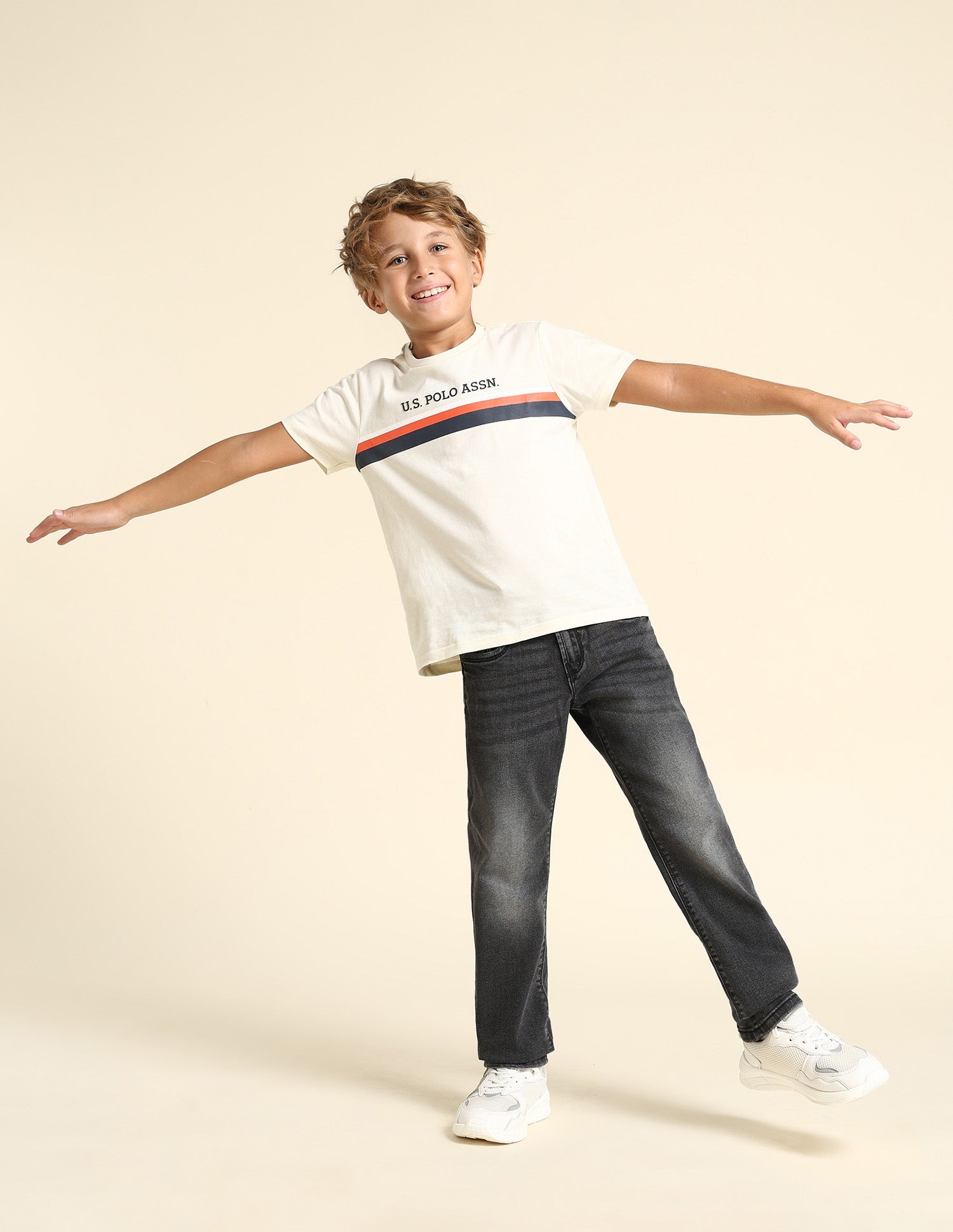 Boys Relaxed Fit Grey Jeans