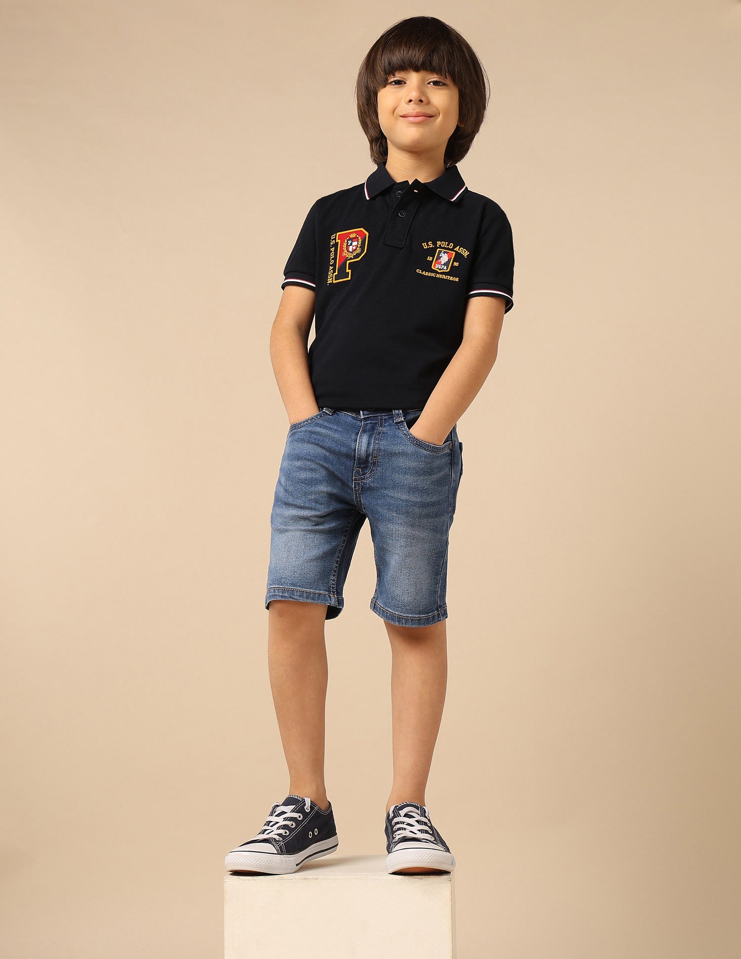 Boys Relaxed Fit Mid Rise Shorts