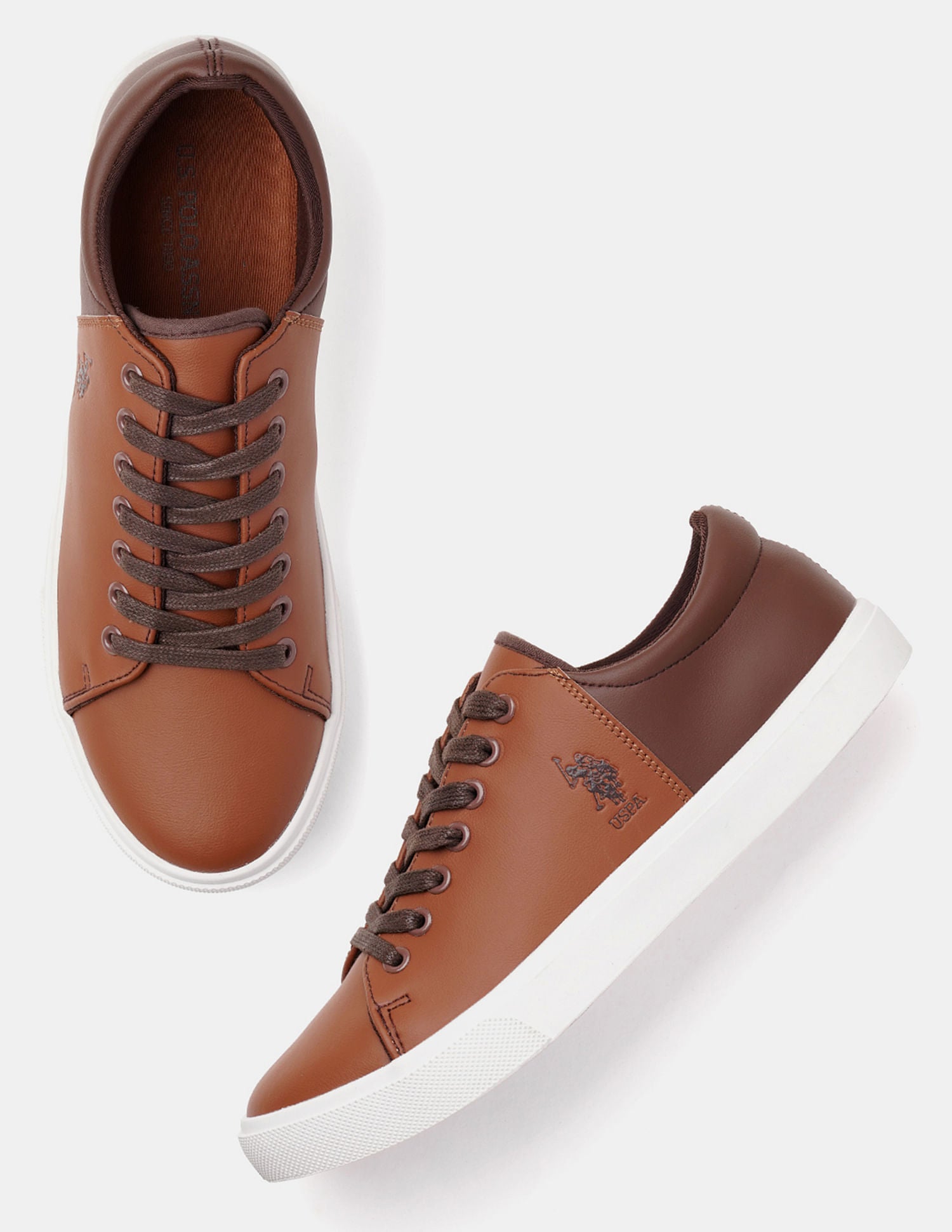 Round Toe Panal 2.0 Sneakers