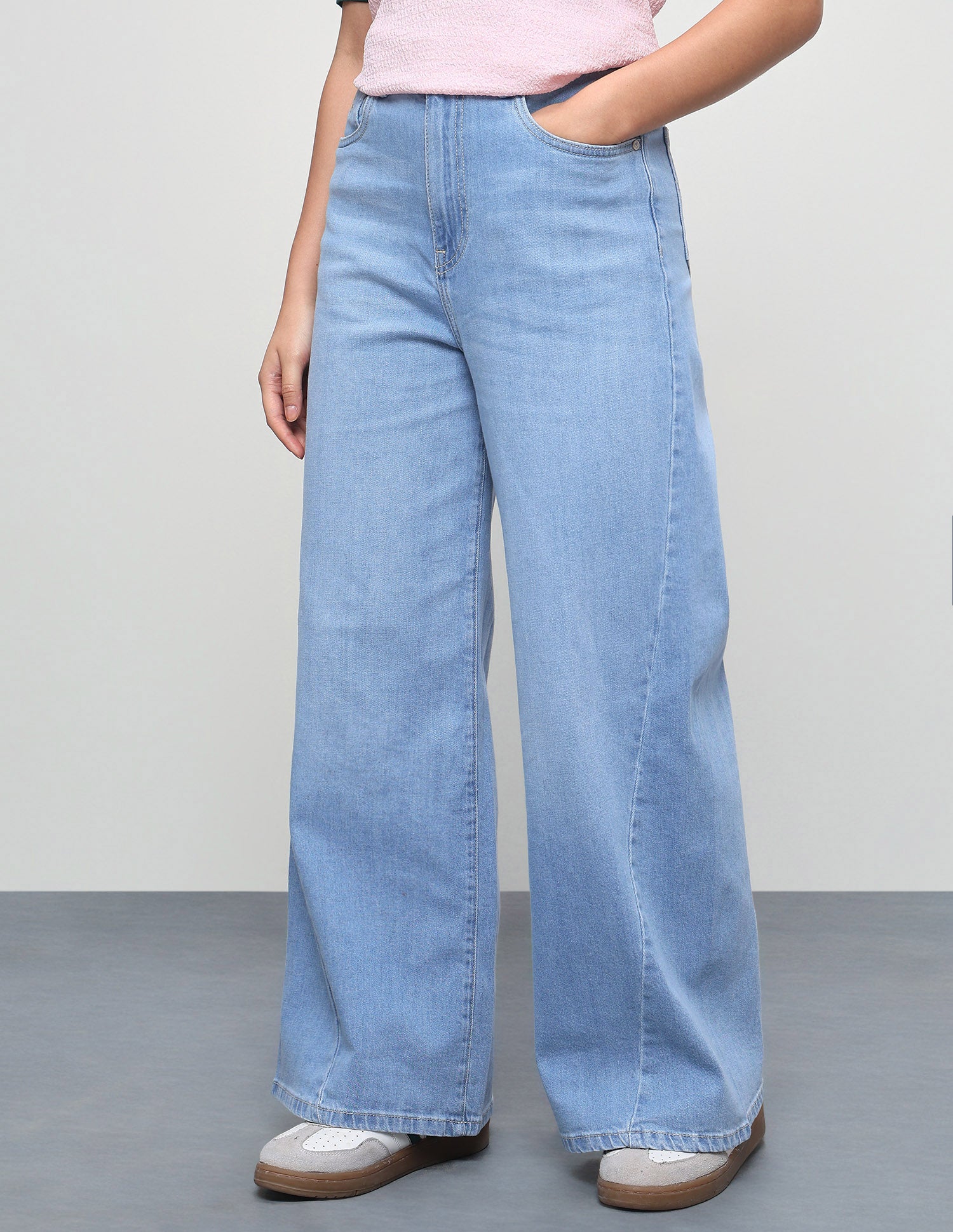Light Washed Wide Leg Fit Jeans Light Blue - U.S. Polo Assn. India | Large