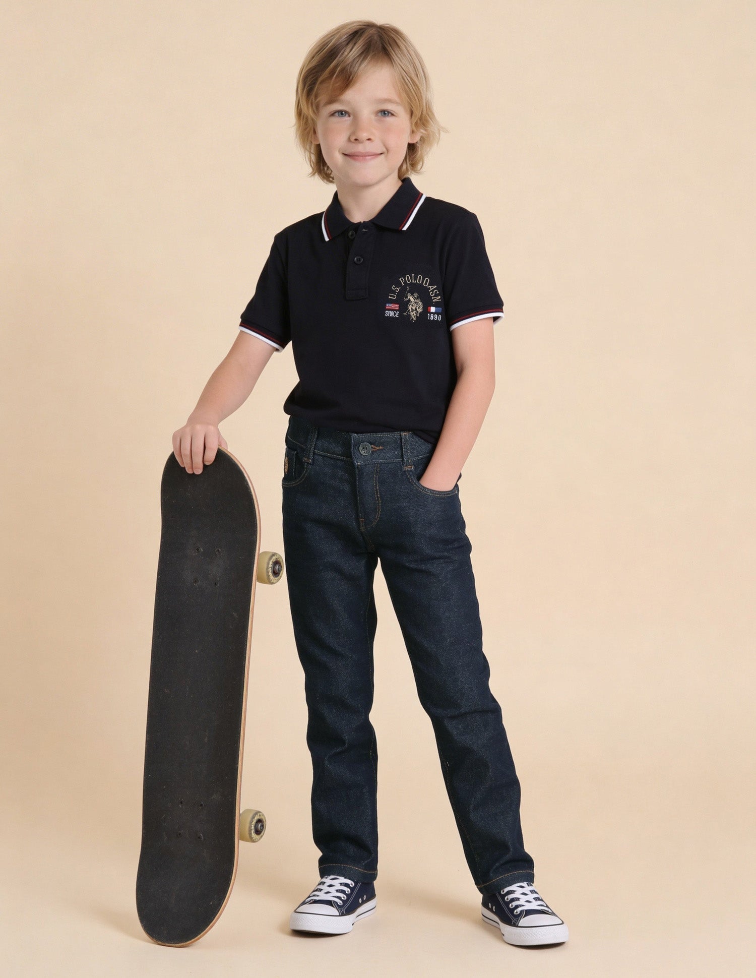 Mid Rise Relaxed Fit Jeans