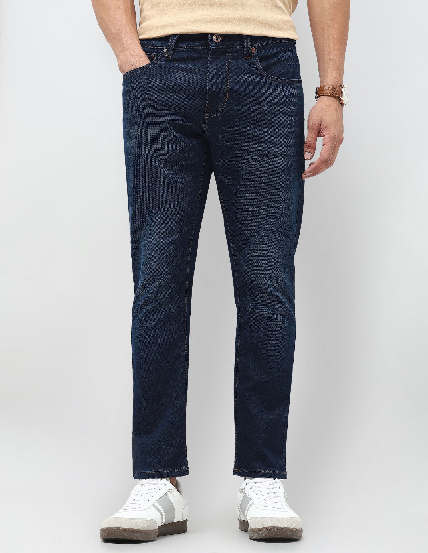 Henry Tapered Fit Blue Jeans