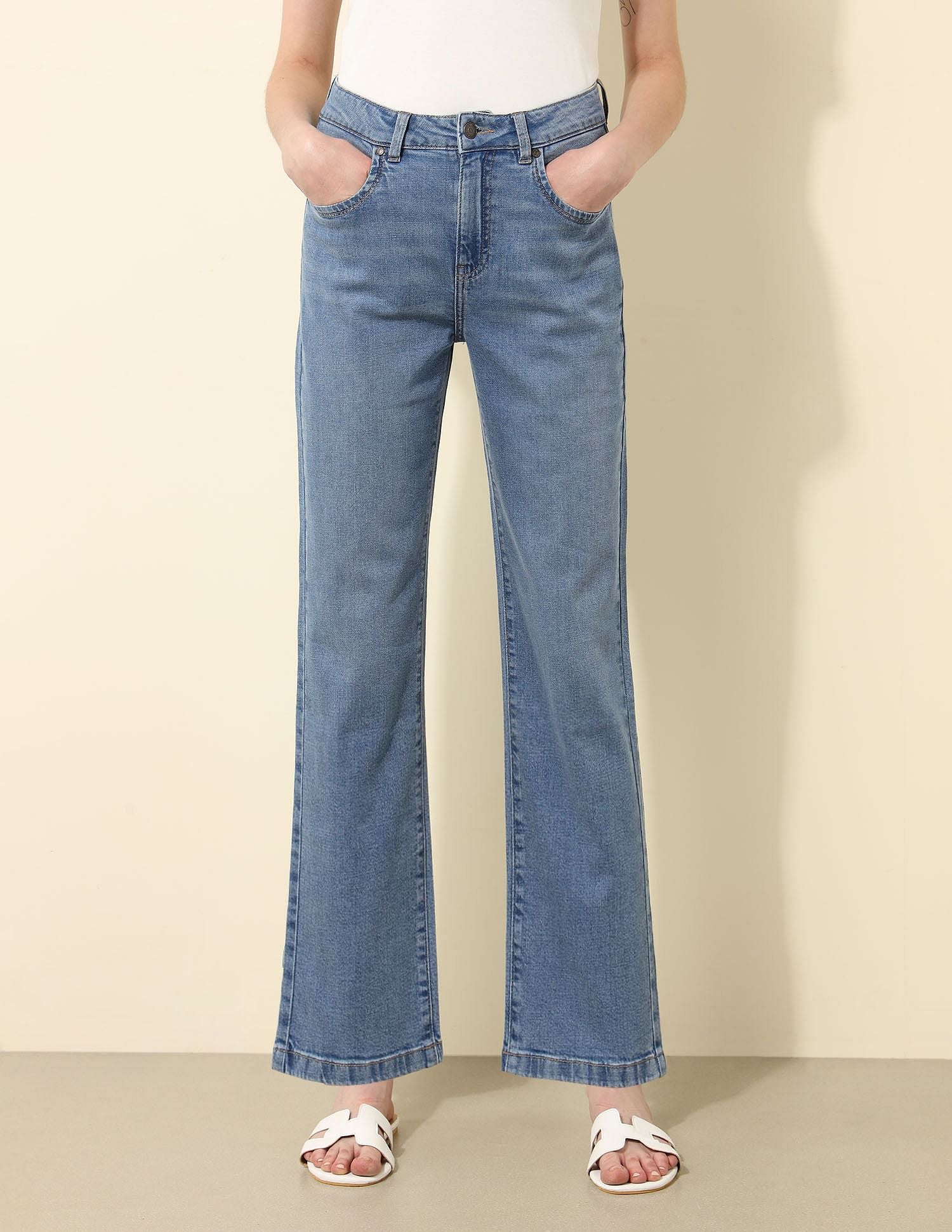 High Rise Straight Fit Jeans