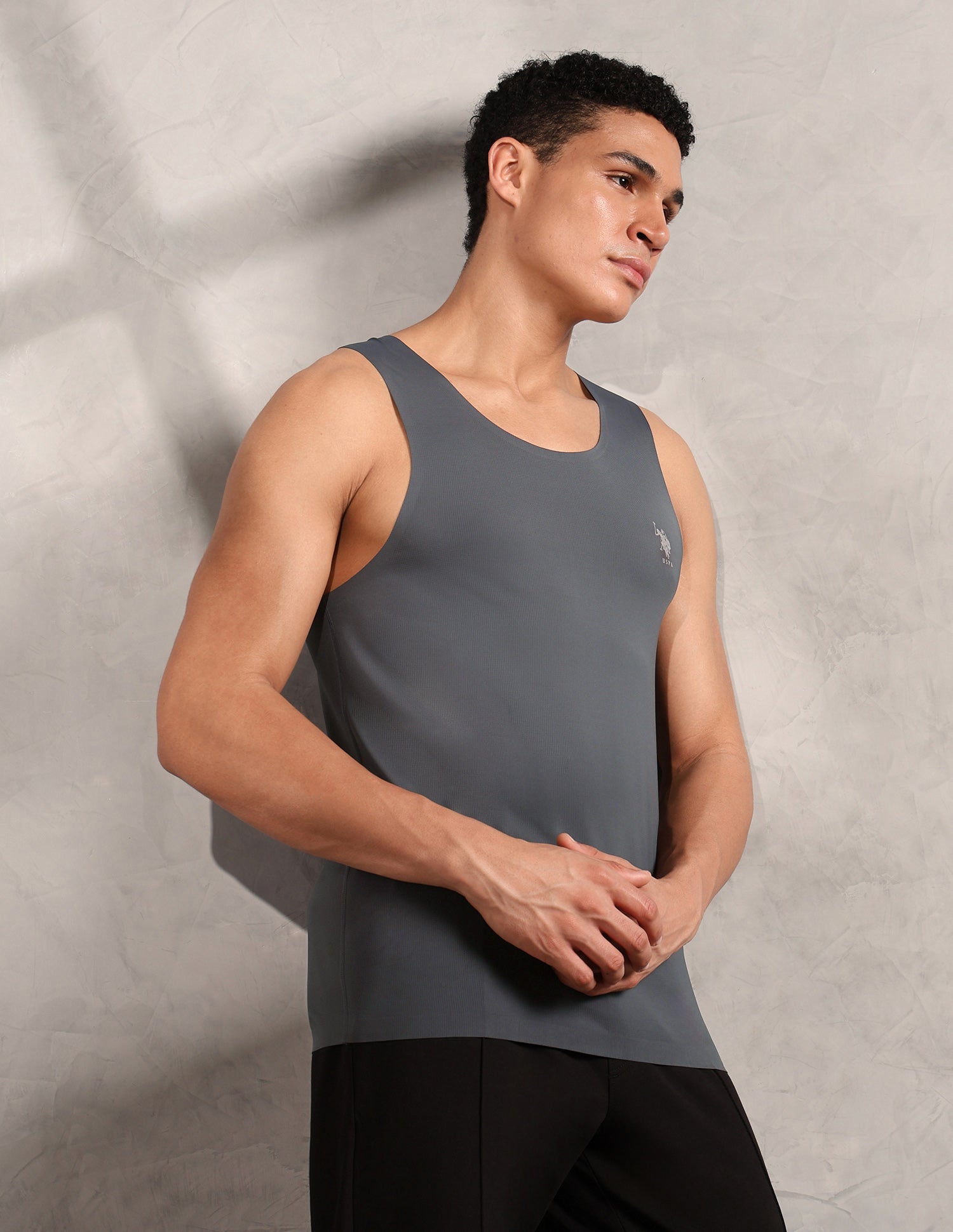 Breathe Easy Mesh Seamless RV001 Sports Vest Asphalt - U.S. Polo Assn. India | Large