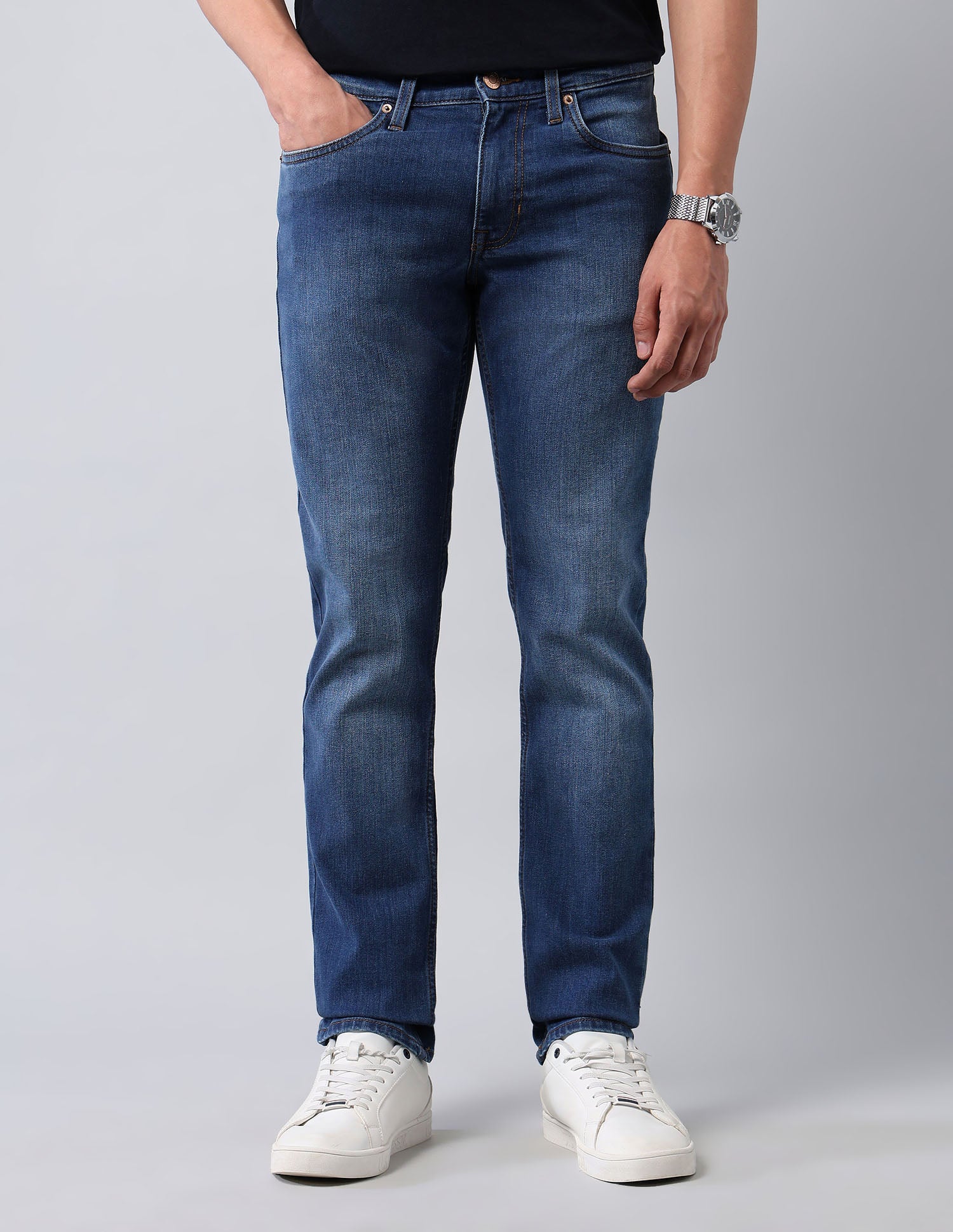 Brandon Slim Tapered Fit Blue Jeans