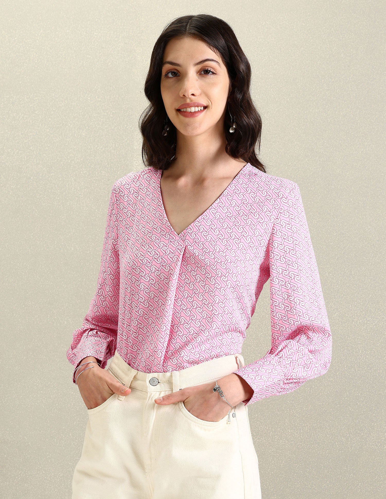 V-Neck Geometric Print Top