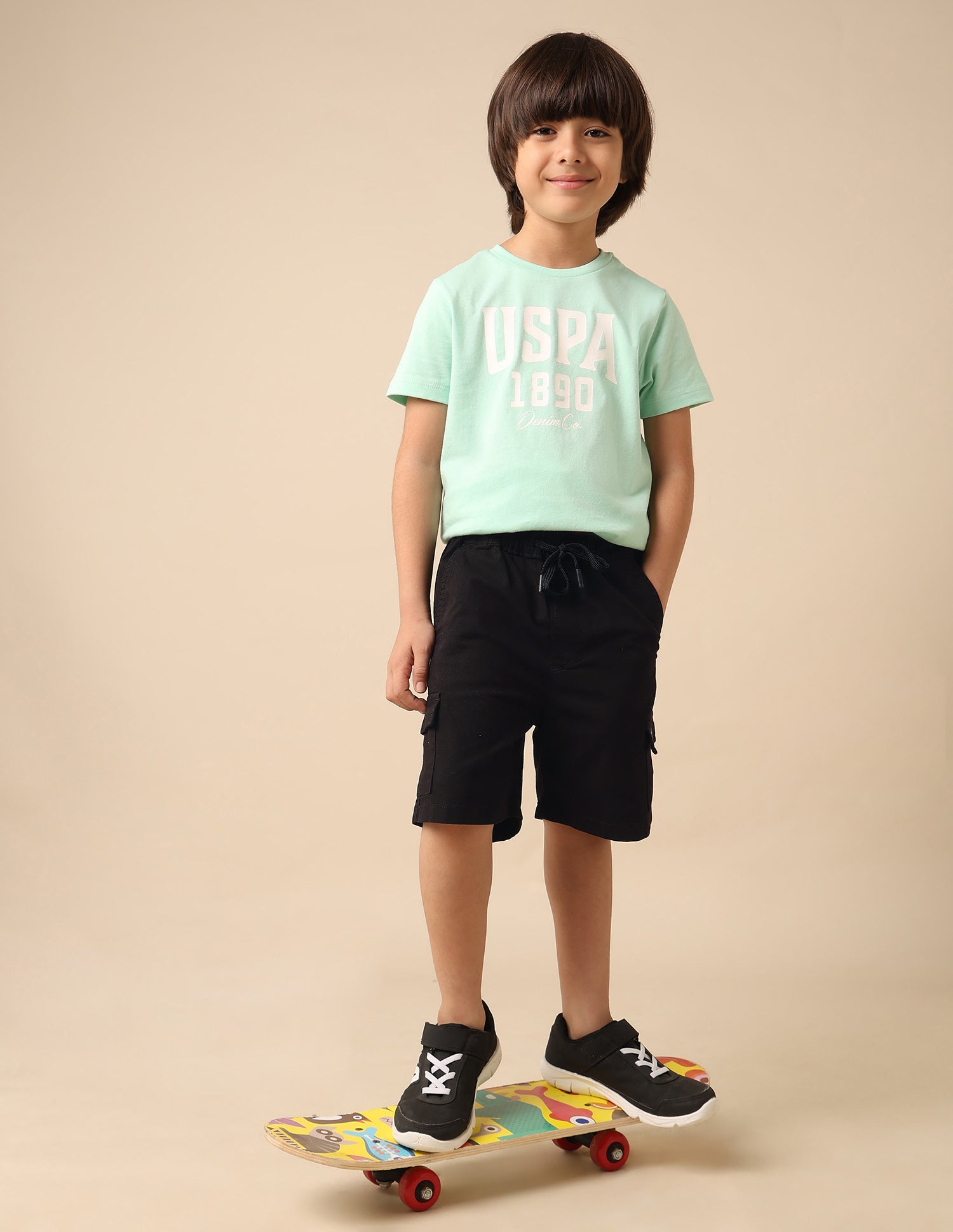 Boys Relaxed Fit Textured Cargo Shorts