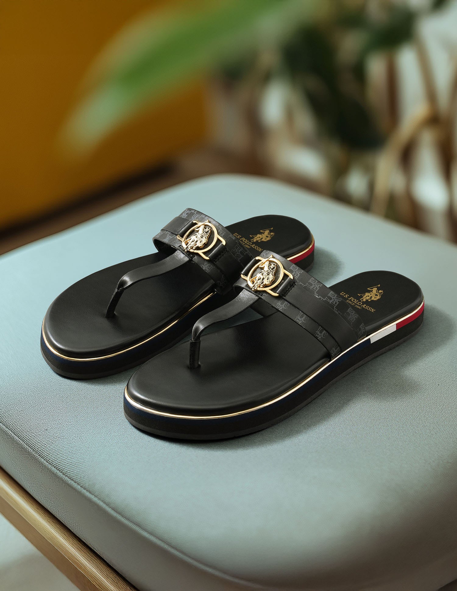 Women Abigail Flat Sandals Black - U.S. Polo Assn. India | Large