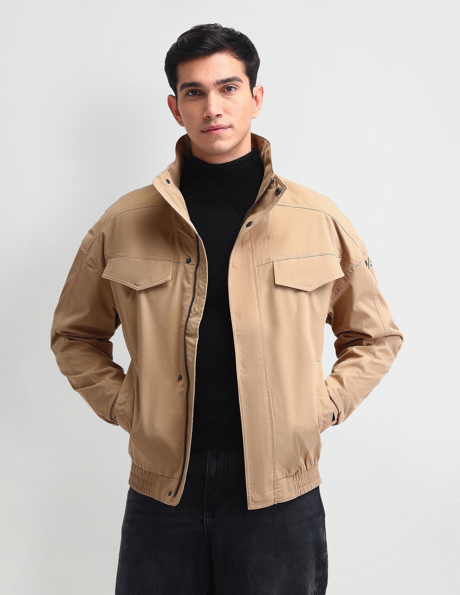 Regular Fit Solid Casual Jacket