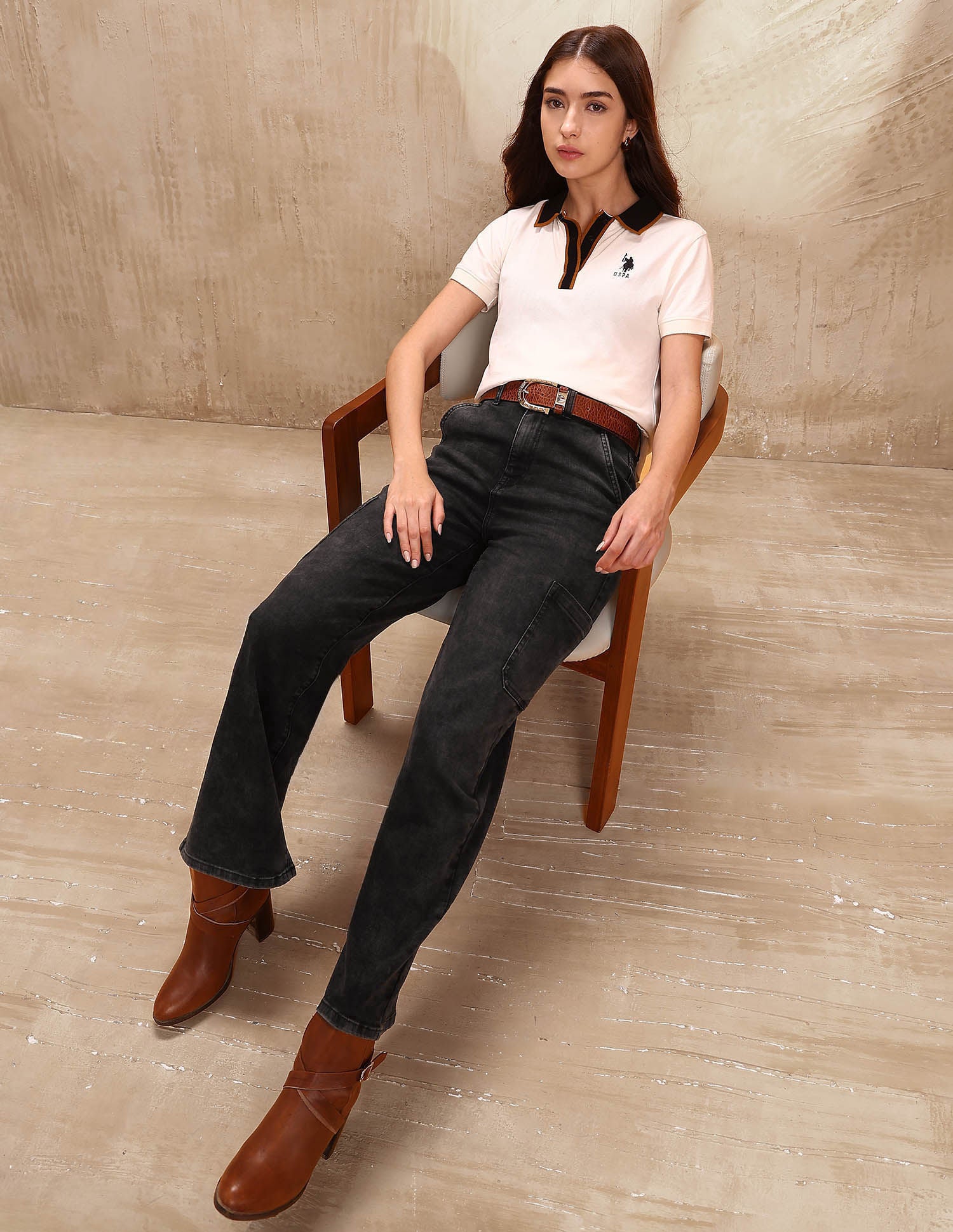 High Rise Wide Leg Fit Jeans