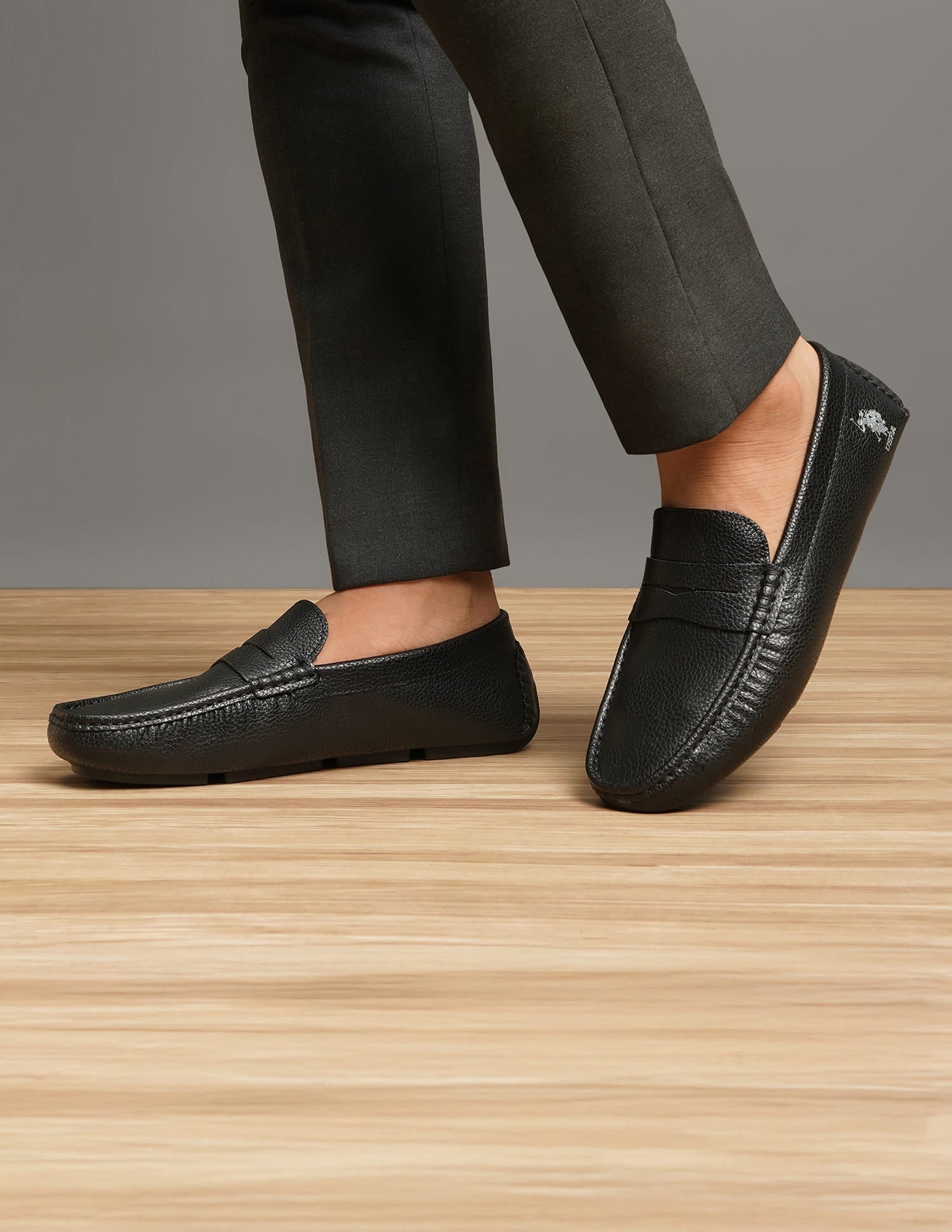 Men Kiger 2.0 Textured Loafers Black - U.S. Polo Assn. India | Large