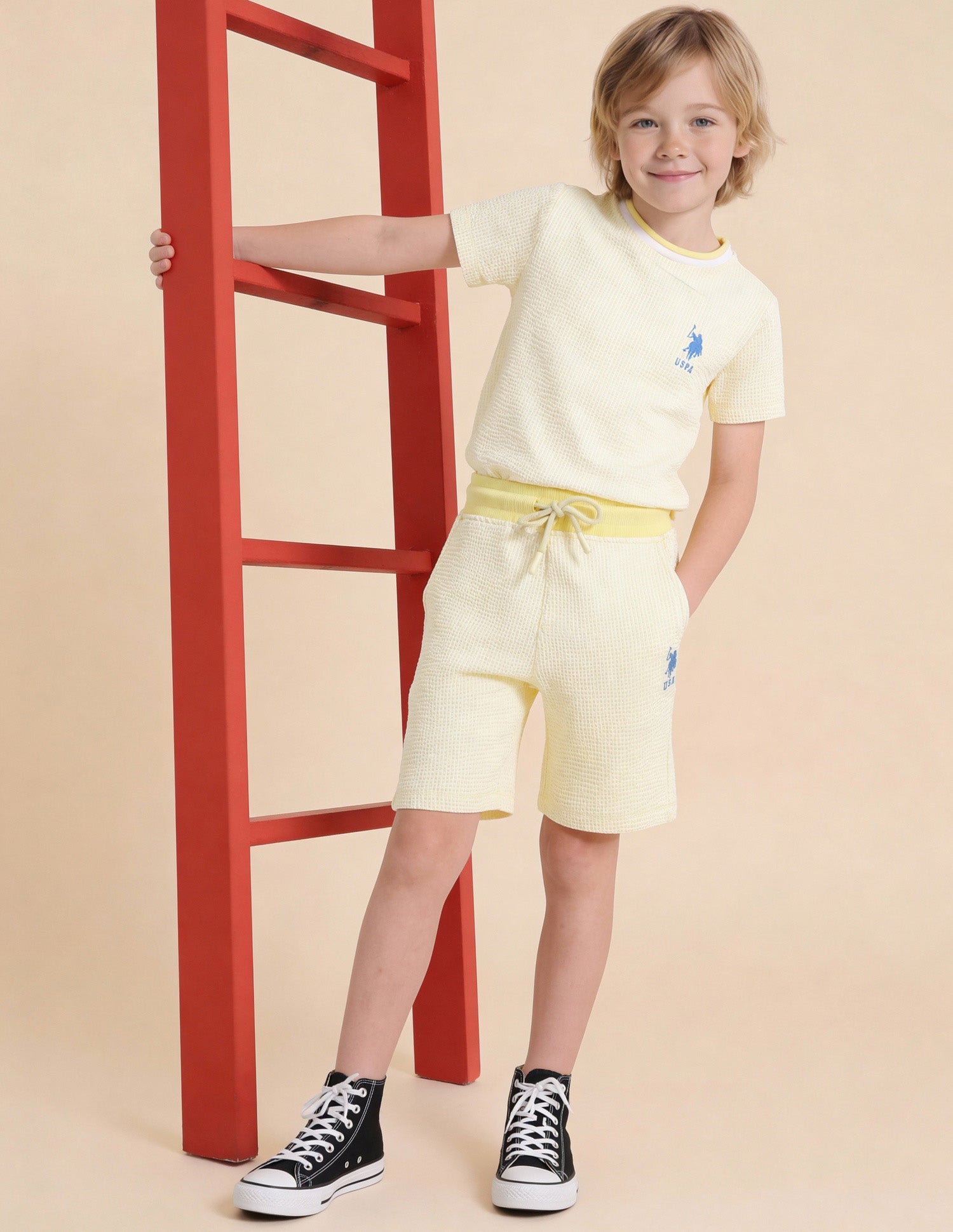 Boys Mid Rise Regular Fit Shorts