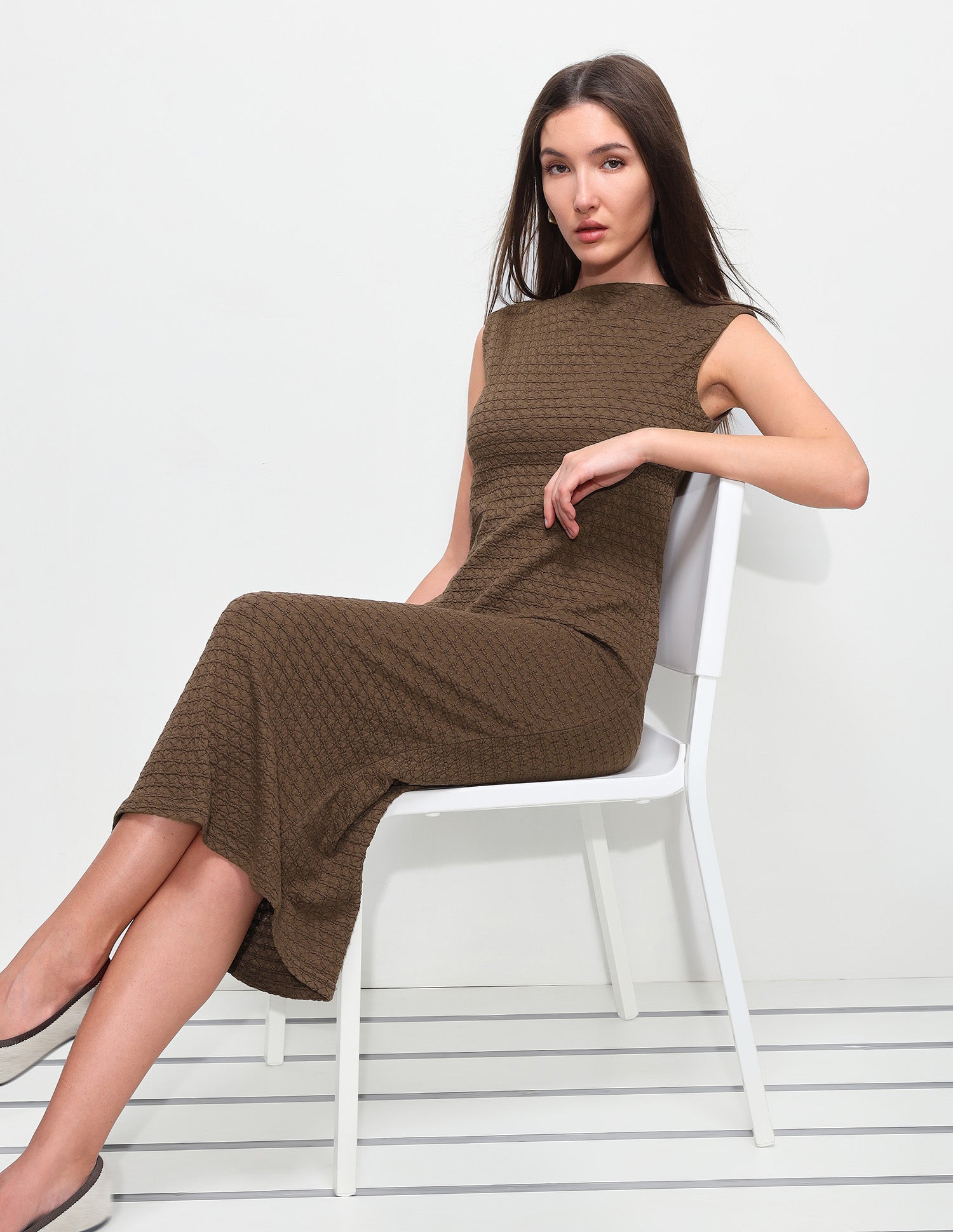 Textured Fitted Midi Sheath Dress