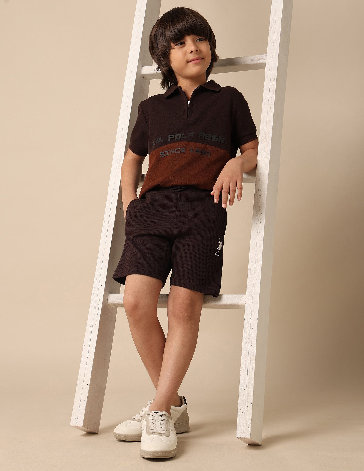 Boys Textured Regular Fit Shorts