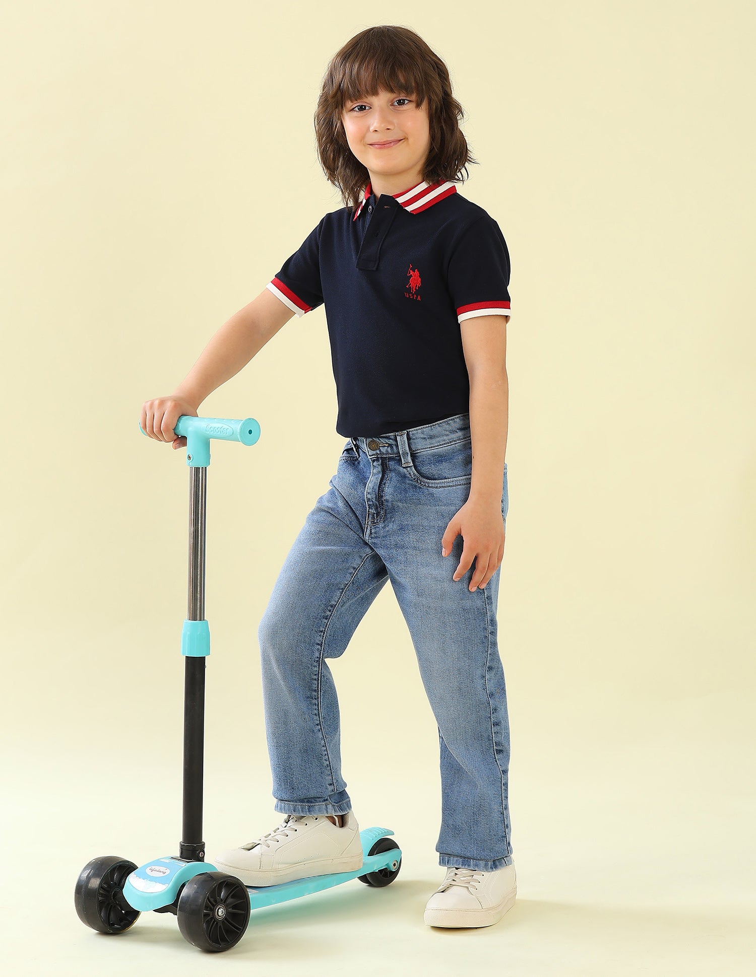 Relaxed Fit Whiskered Jeans