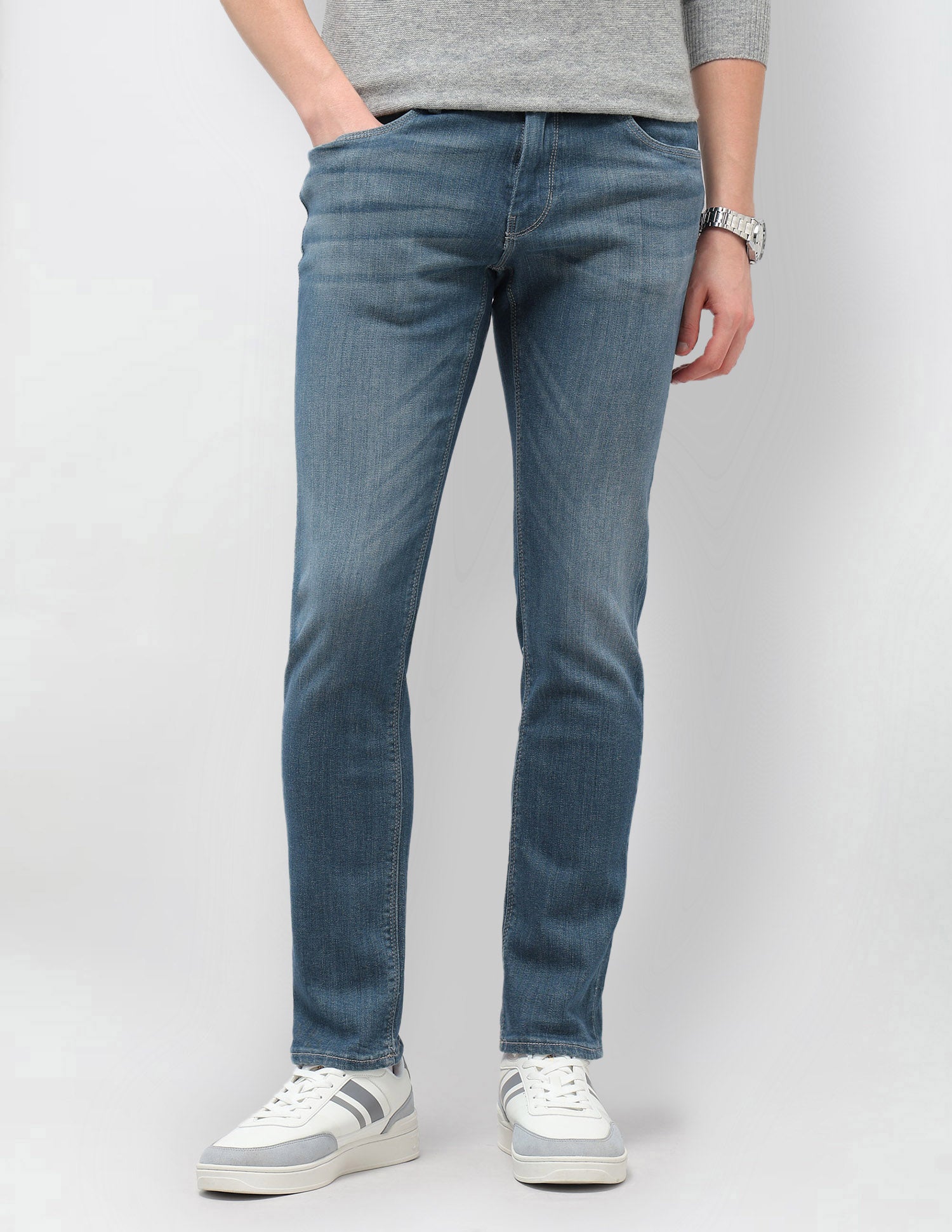 Brandon Slim Tapered Fit Blue Jeans