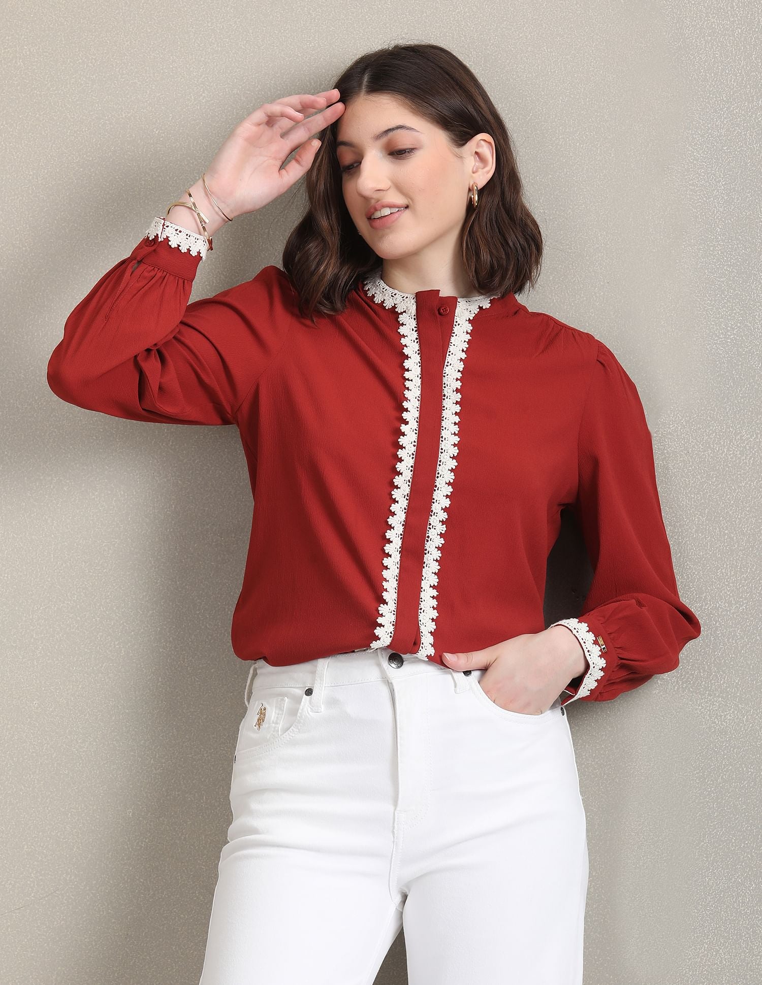 Round Neck Lace Trim Top