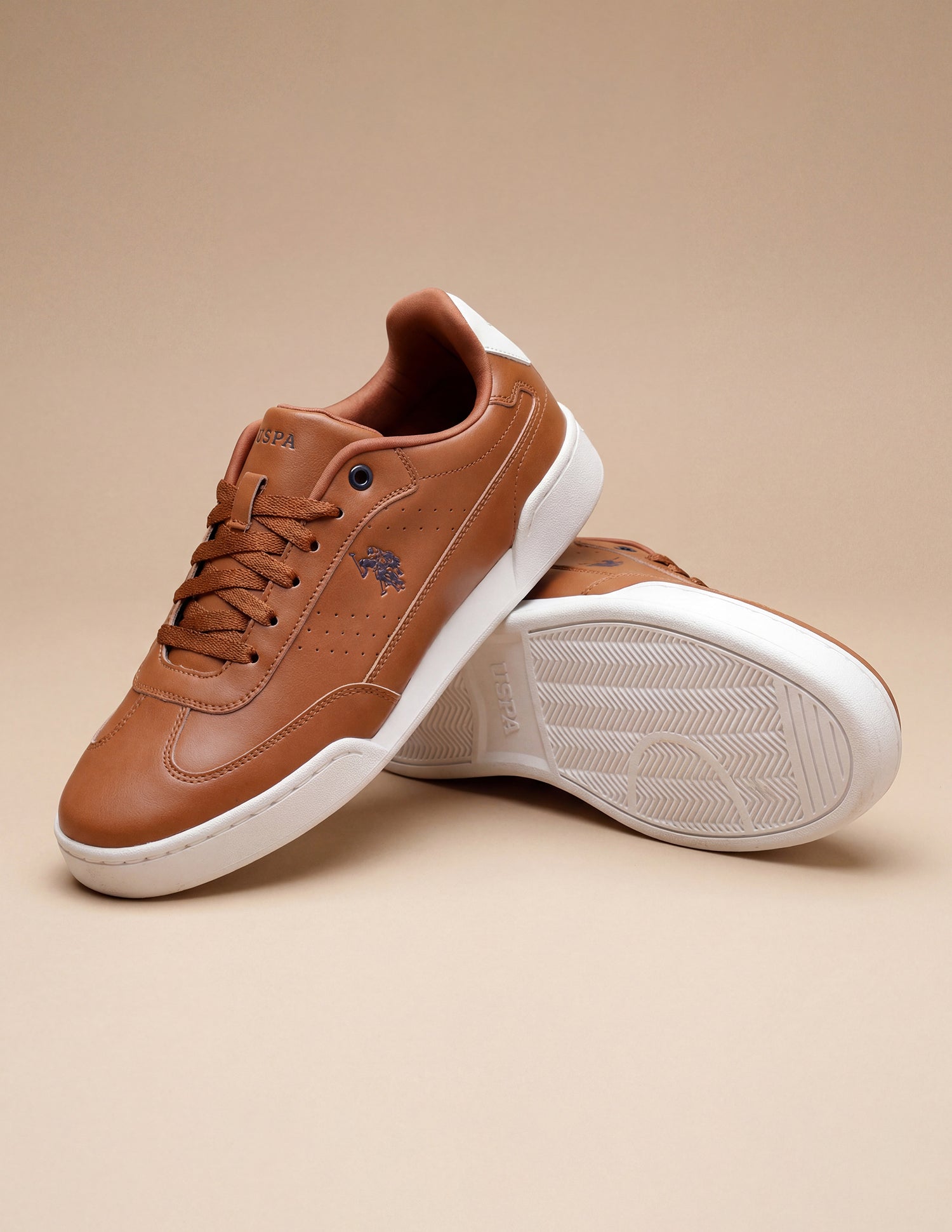 Men Lace-Ups Camry Sneakers