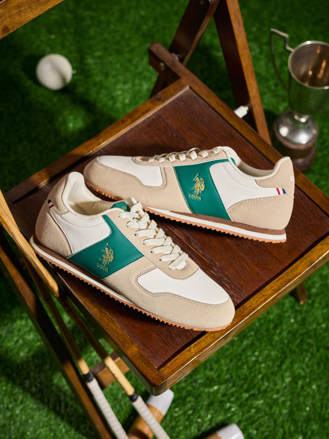 Men Enco Suede Colourblocked Sneakers