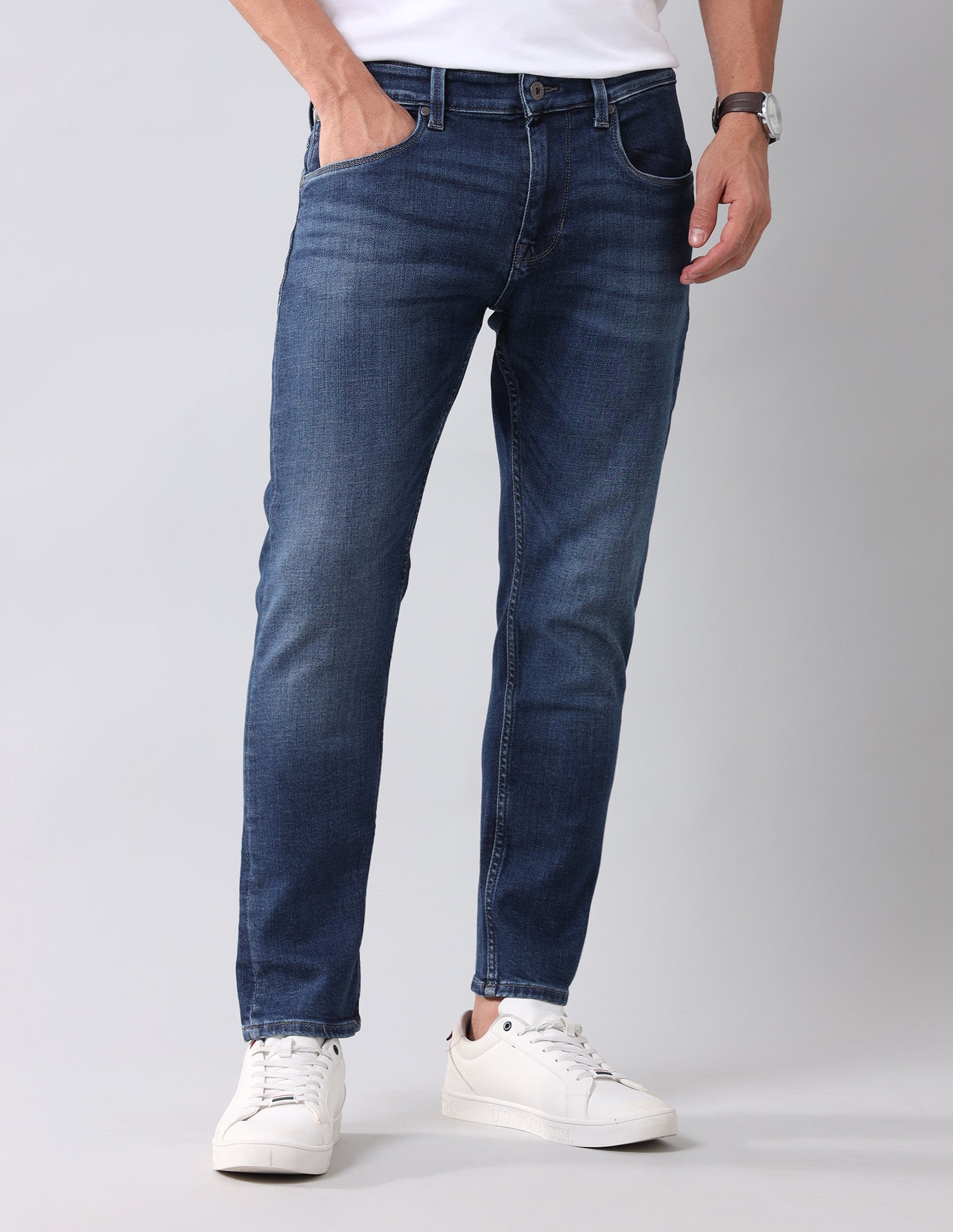 Henry Tapered Cropped Fit Blue Jeans