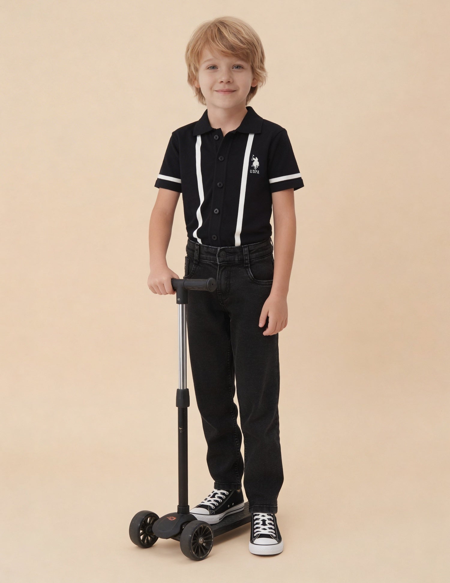 Mid Rise Relaxed Fit Jeans