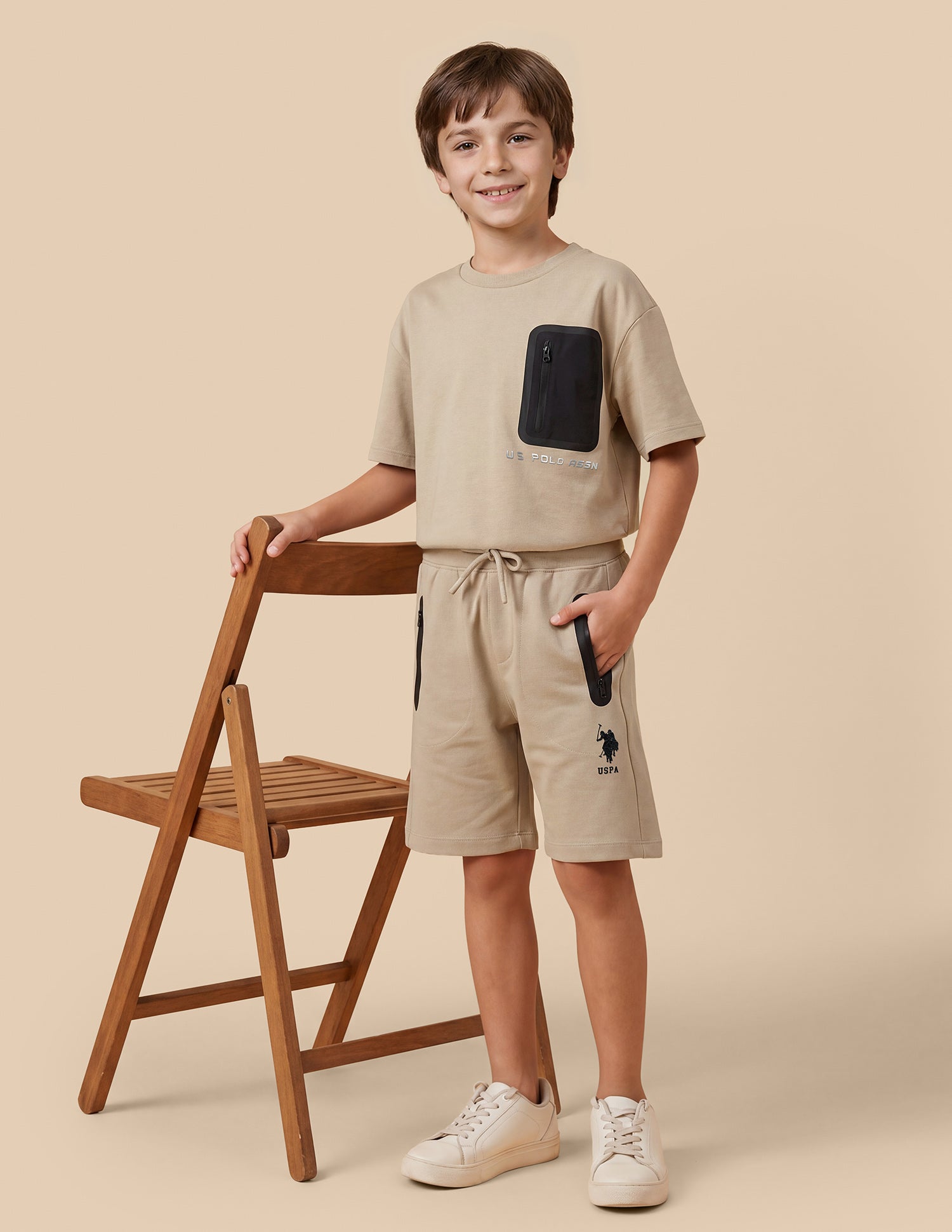 Mid Rise Regular Fit Shorts