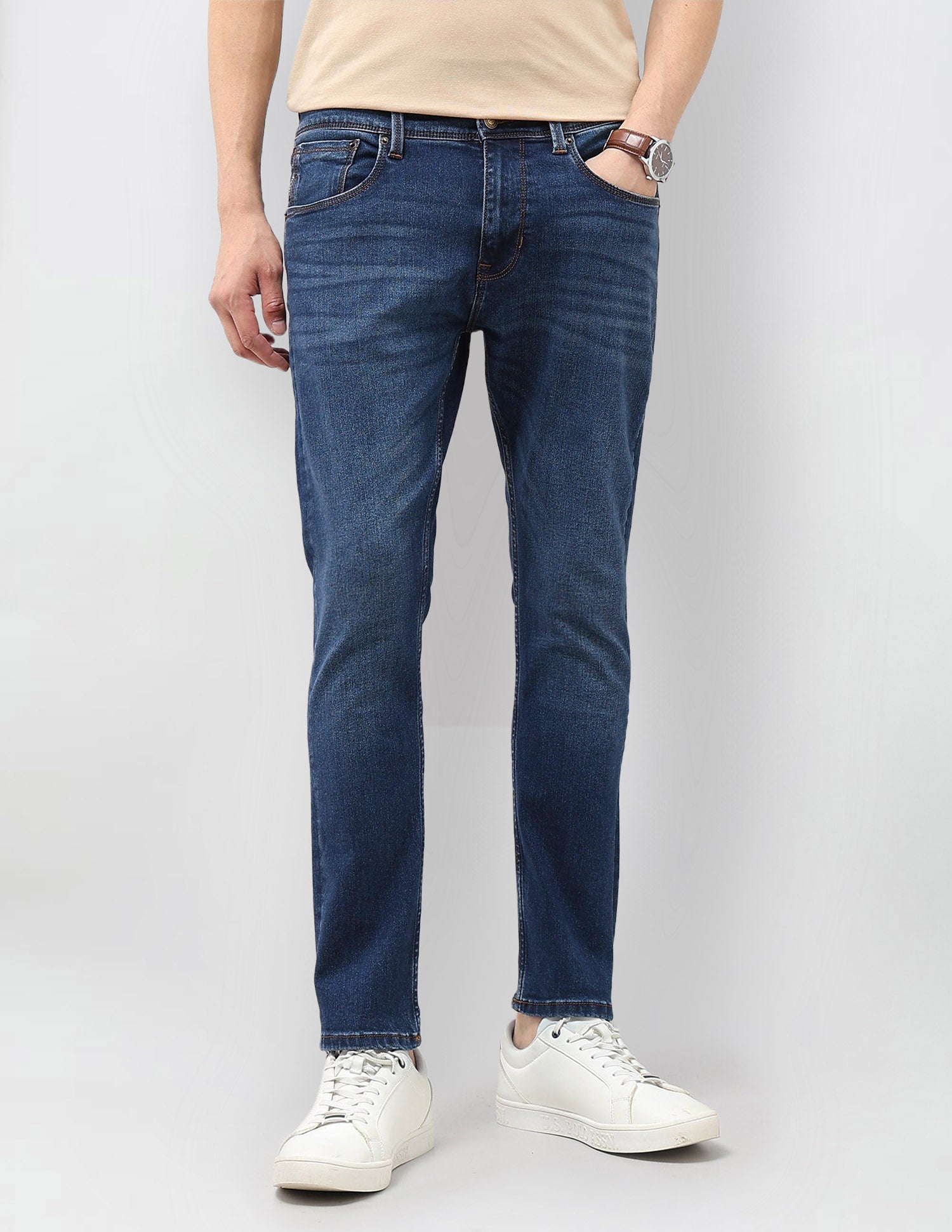 Henry Tapered Fit Blue Jeans