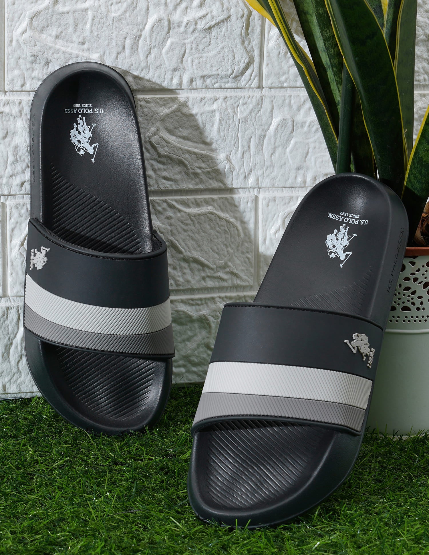 Striped PVC Conex 4.0 Slides Black - U.S. Polo Assn. India | Large