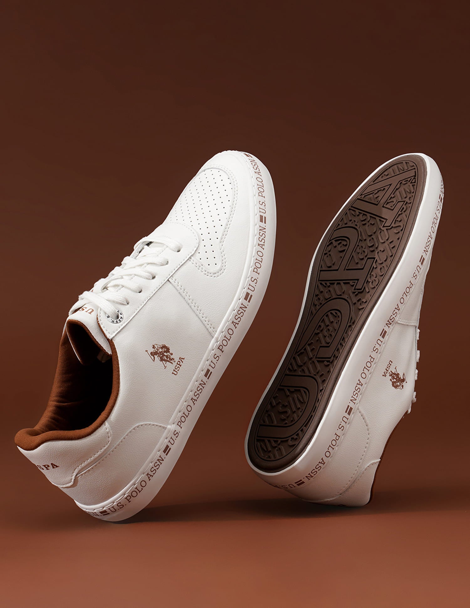 Men Contrast Midsole Conrad 4.0 Sneakers Off White - U.S. Polo Assn. India | Large